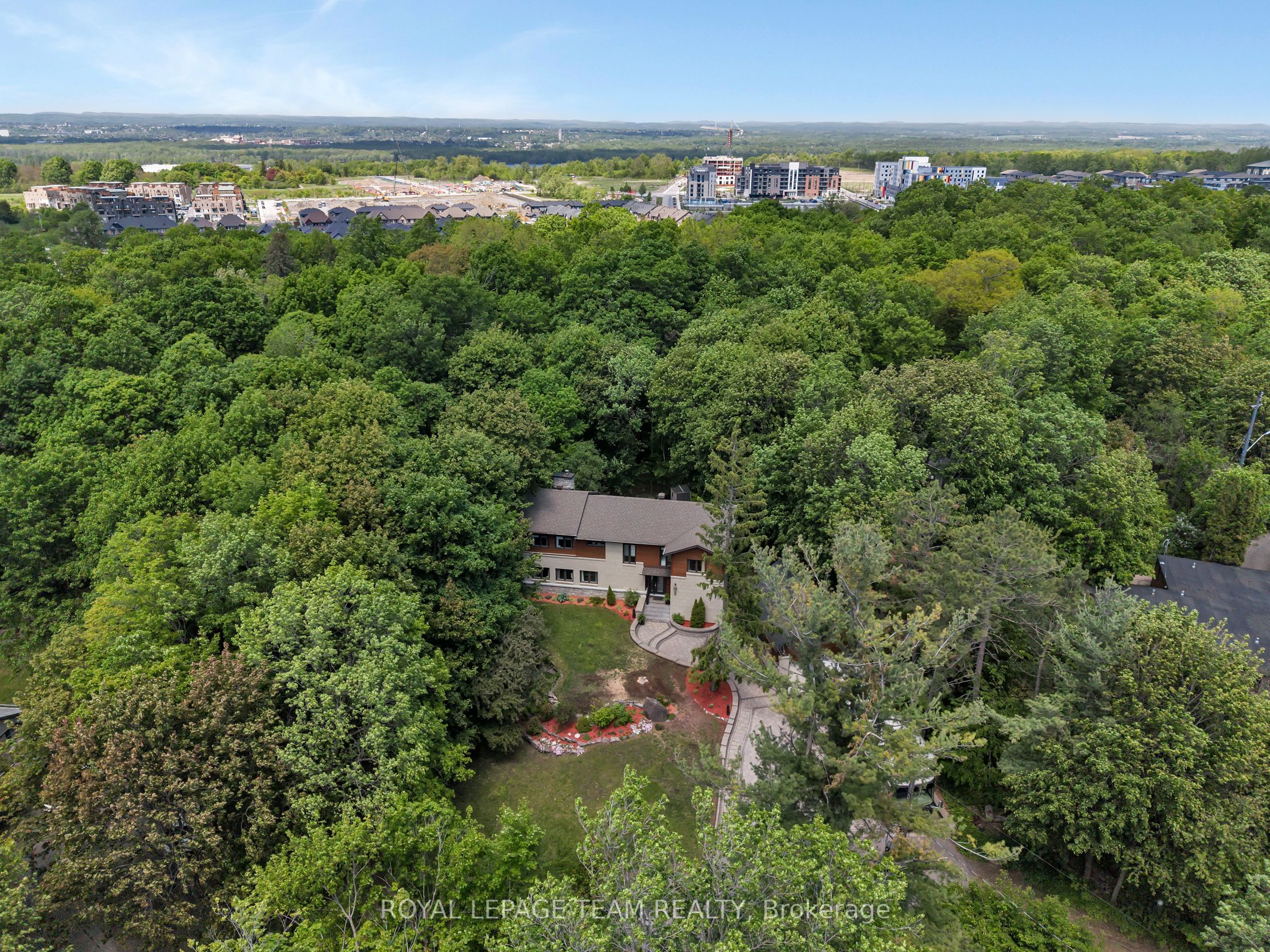 2 Fairhaven Way Property Photo 39