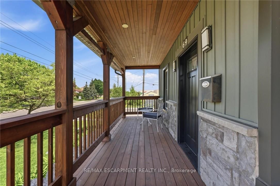 69 Nash Road S Property Photo 3