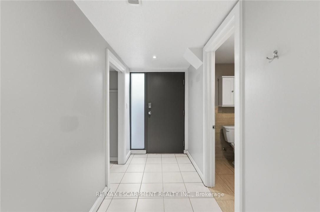 69 Nash Road S Property Photo 22