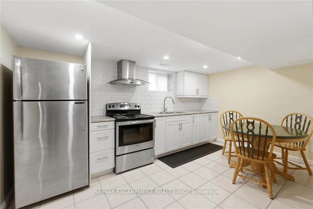69 Nash Road S Property Photo 24