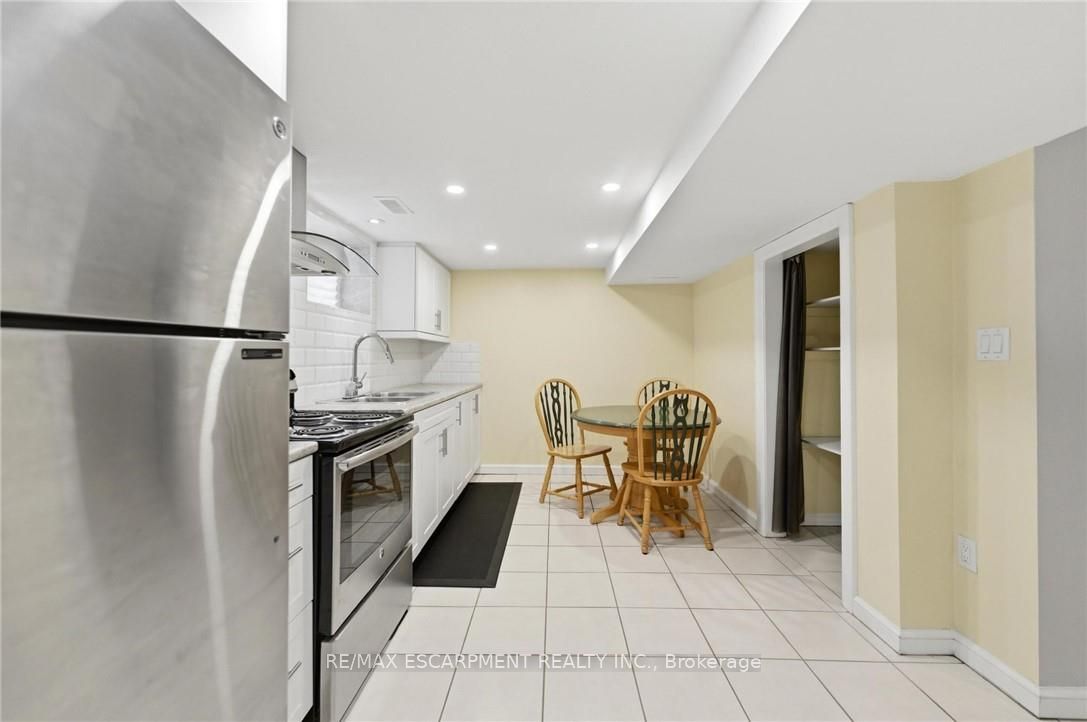 69 Nash Road S Property Photo 26