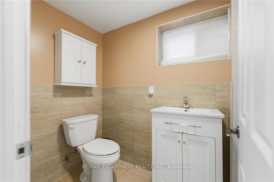 69 Nash Road S Property Photo 27