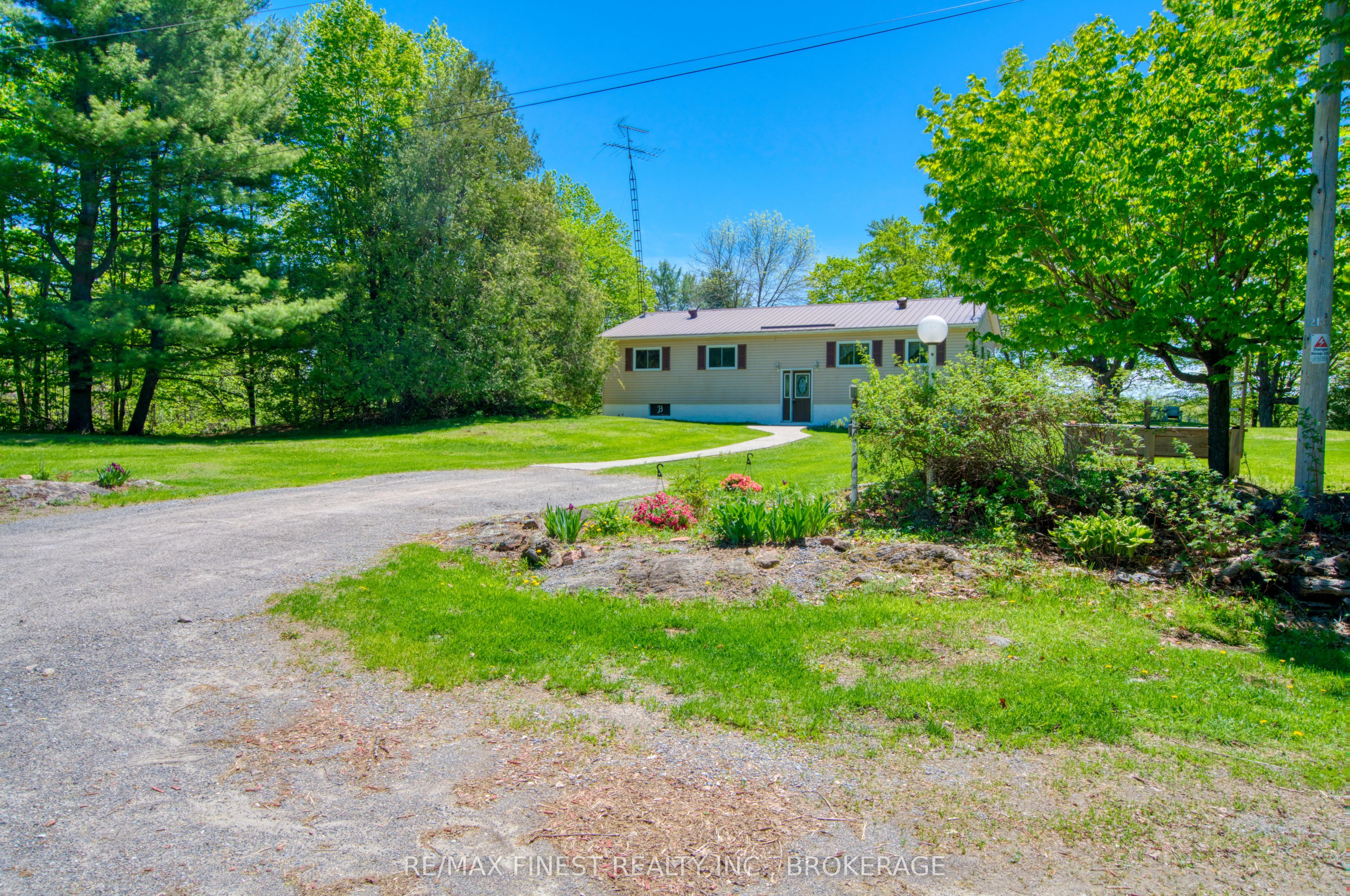 1182 Clement Road Property Photo 3