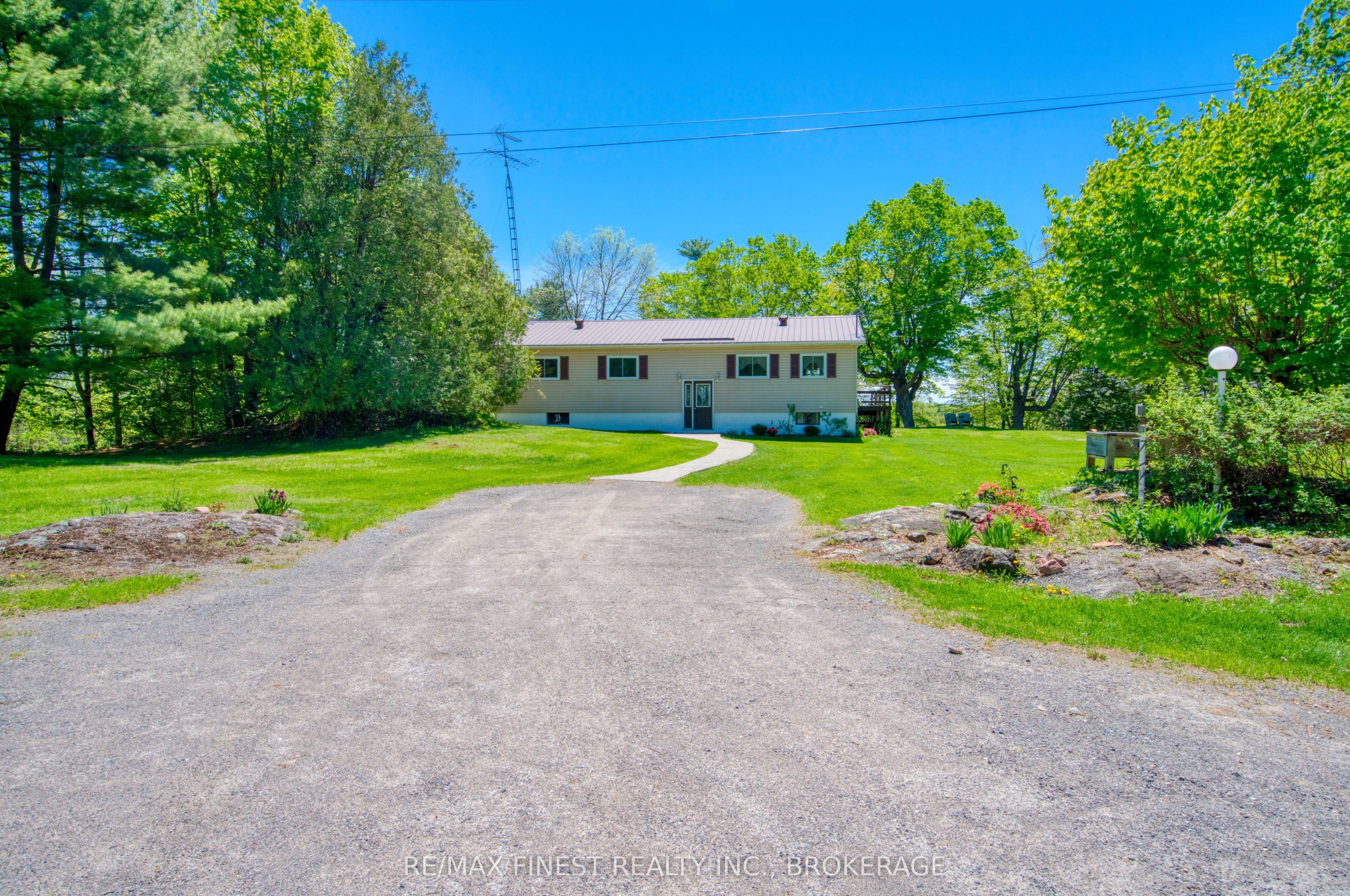 1182 Clement Road Property Photo 4