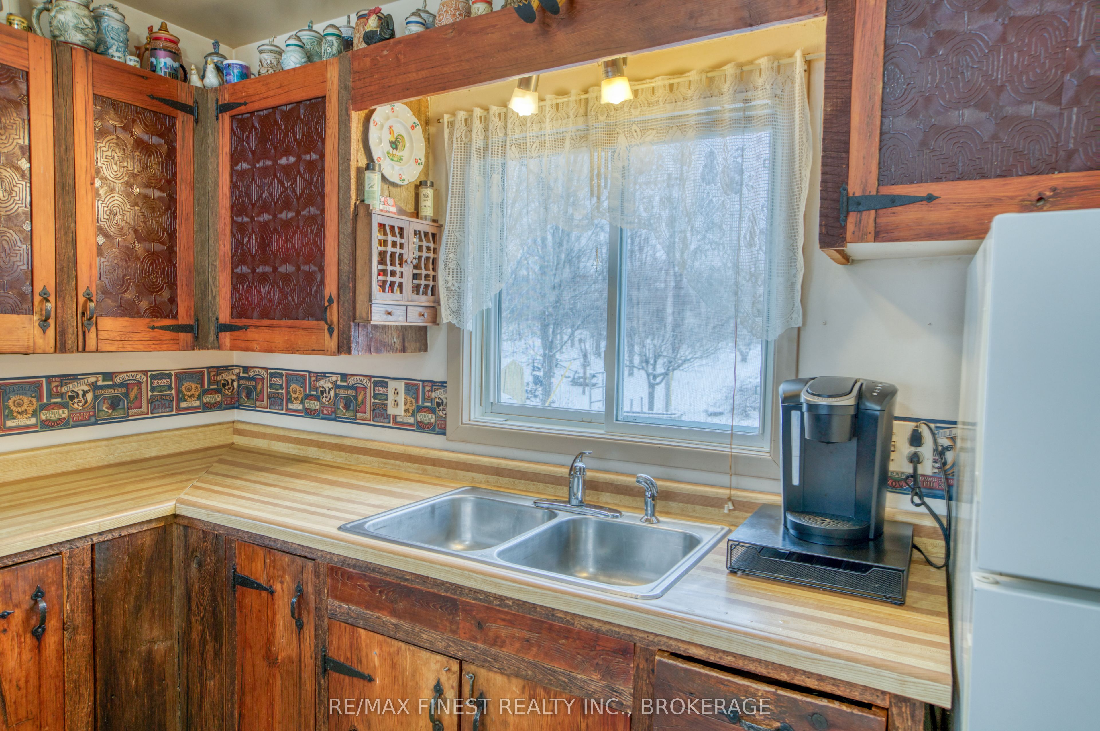 1182 Clement Road Property Photo 12