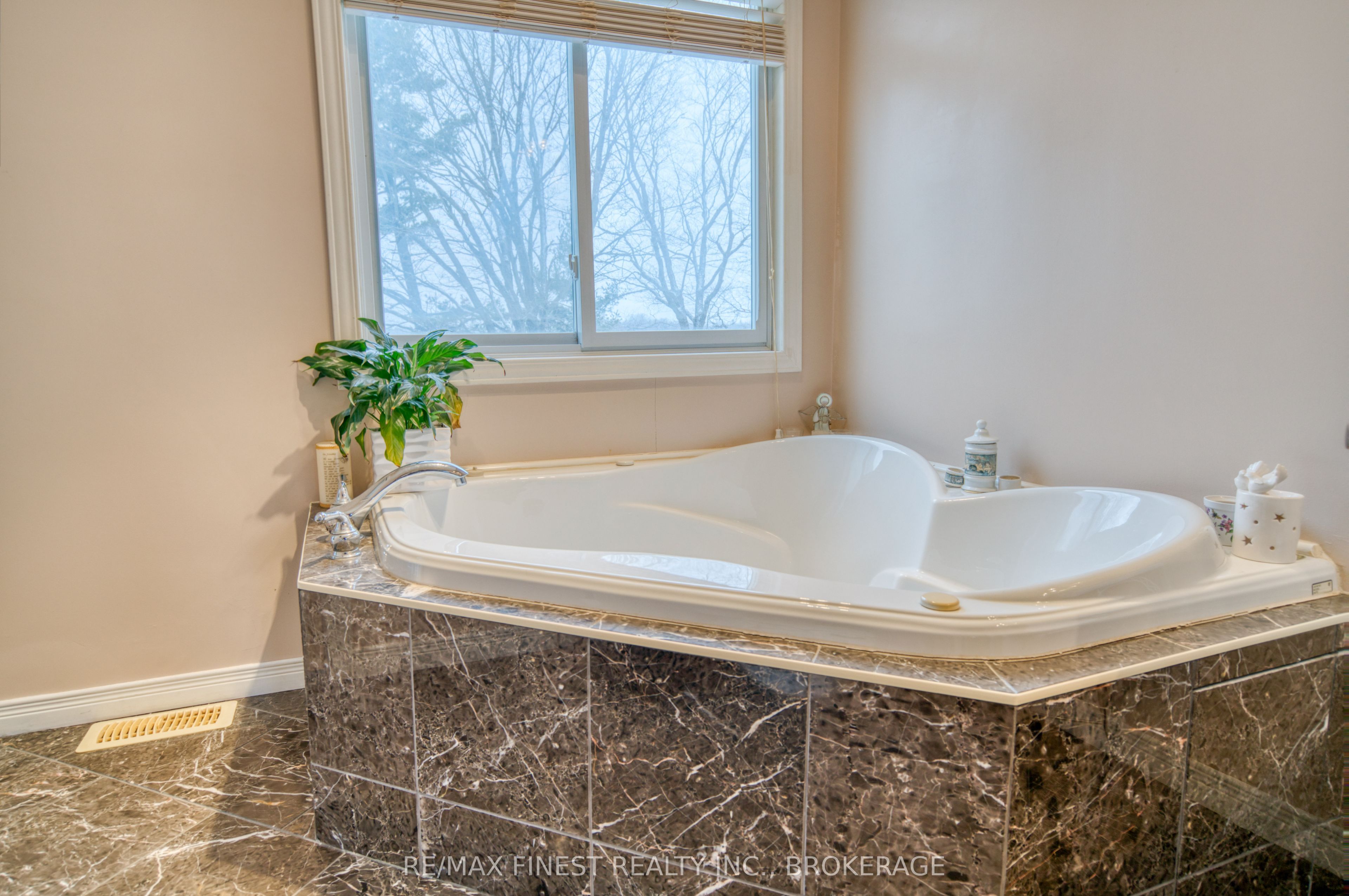 1182 Clement Road Property Photo 19
