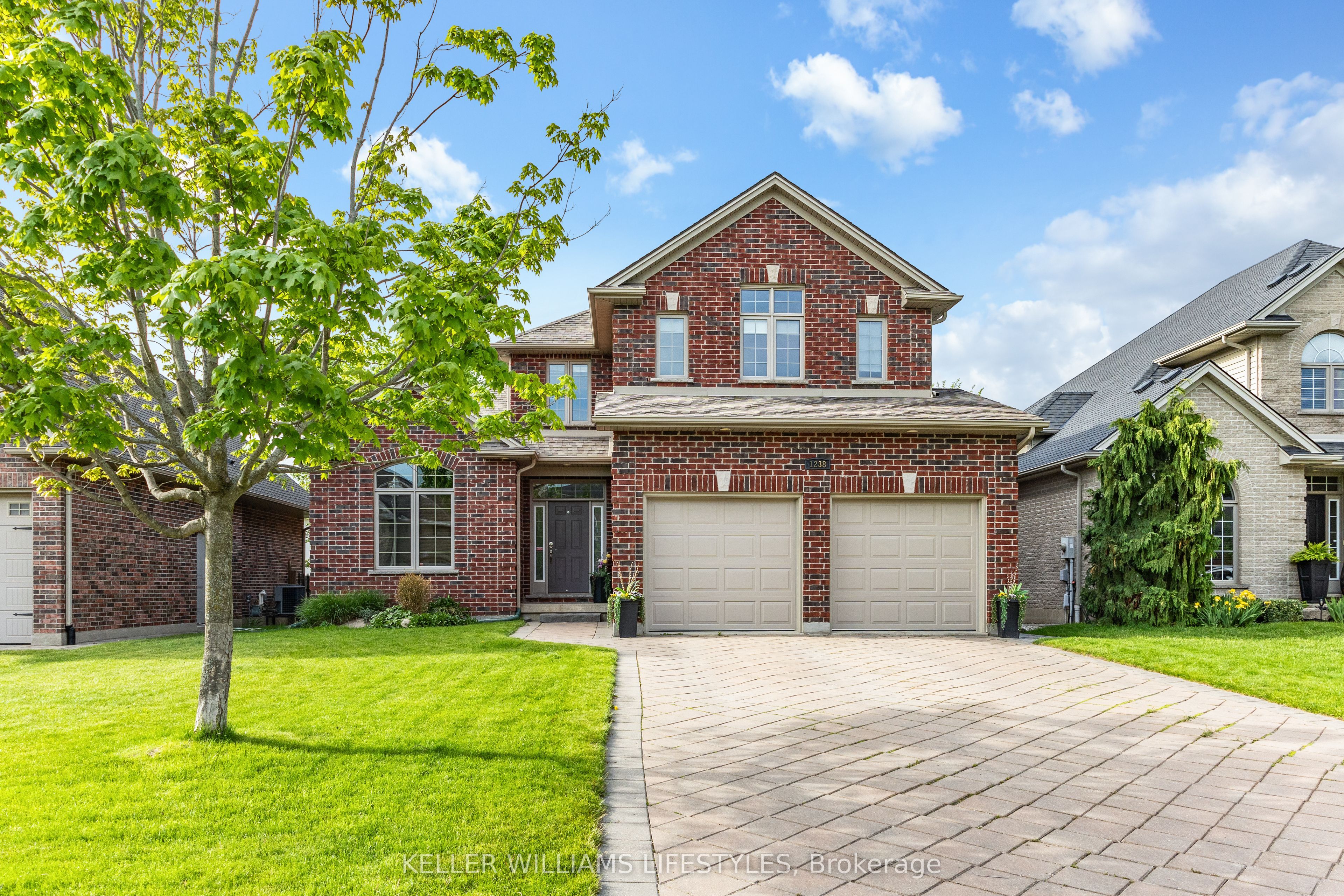 1238 Thamesridge Crescent Property Photo 1
