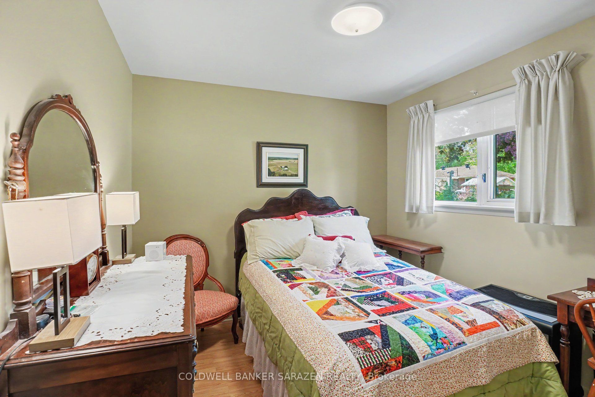 205 Airth Boulevard W Property Photo 14