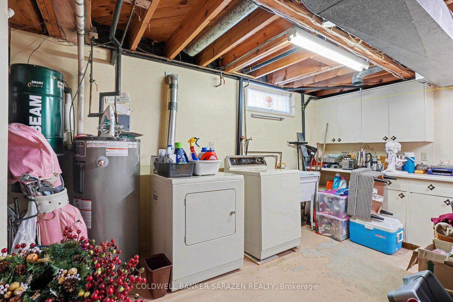 205 Airth Boulevard W Property Photo 19