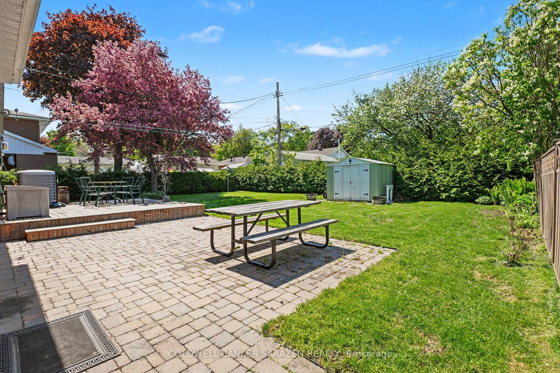 205 Airth Boulevard W Property Photo 20