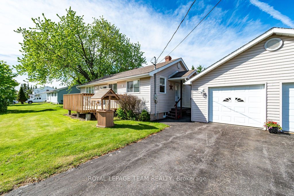 111 Campbell Drive Property Photo 4