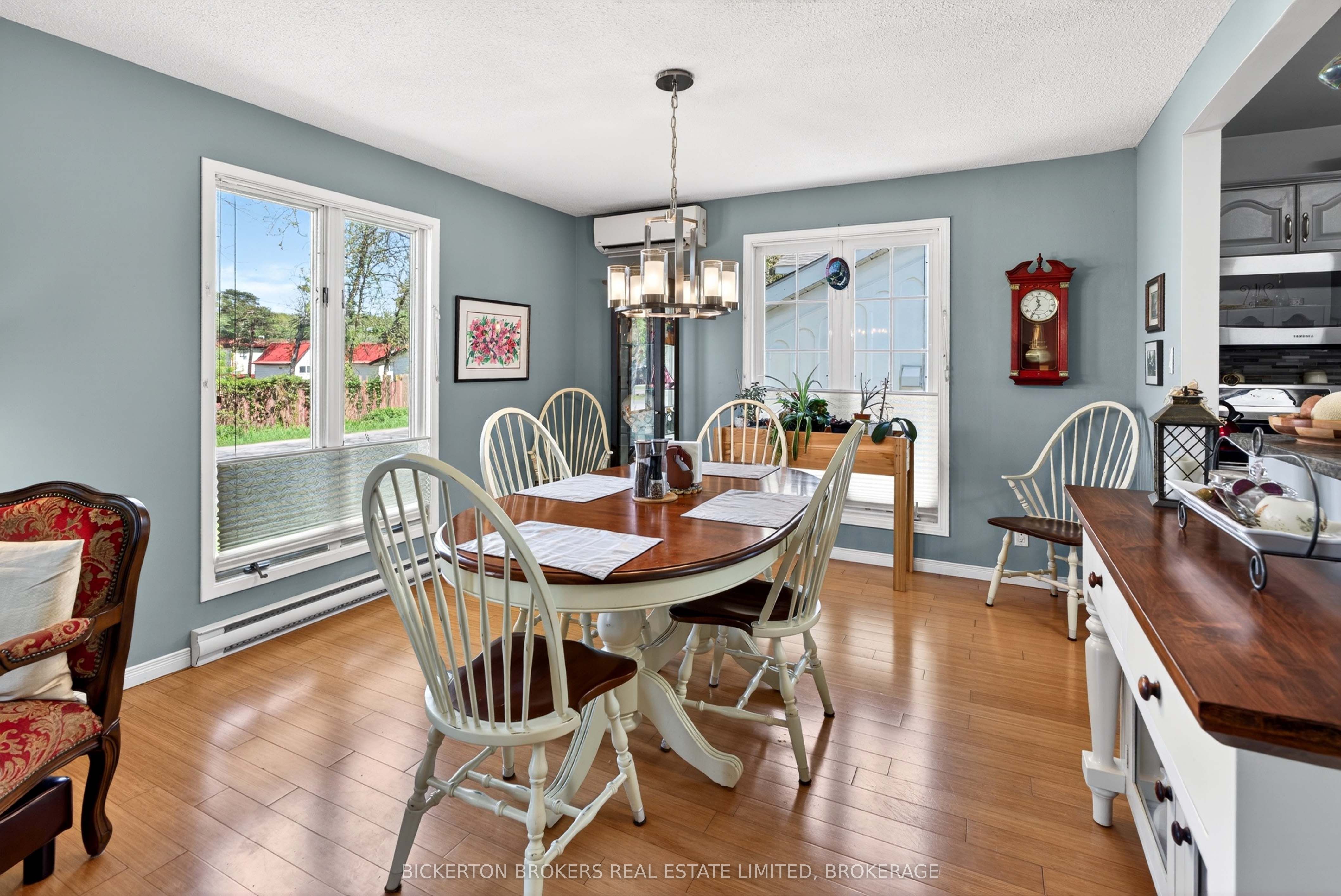 525 Pine Street E Property Photo 16