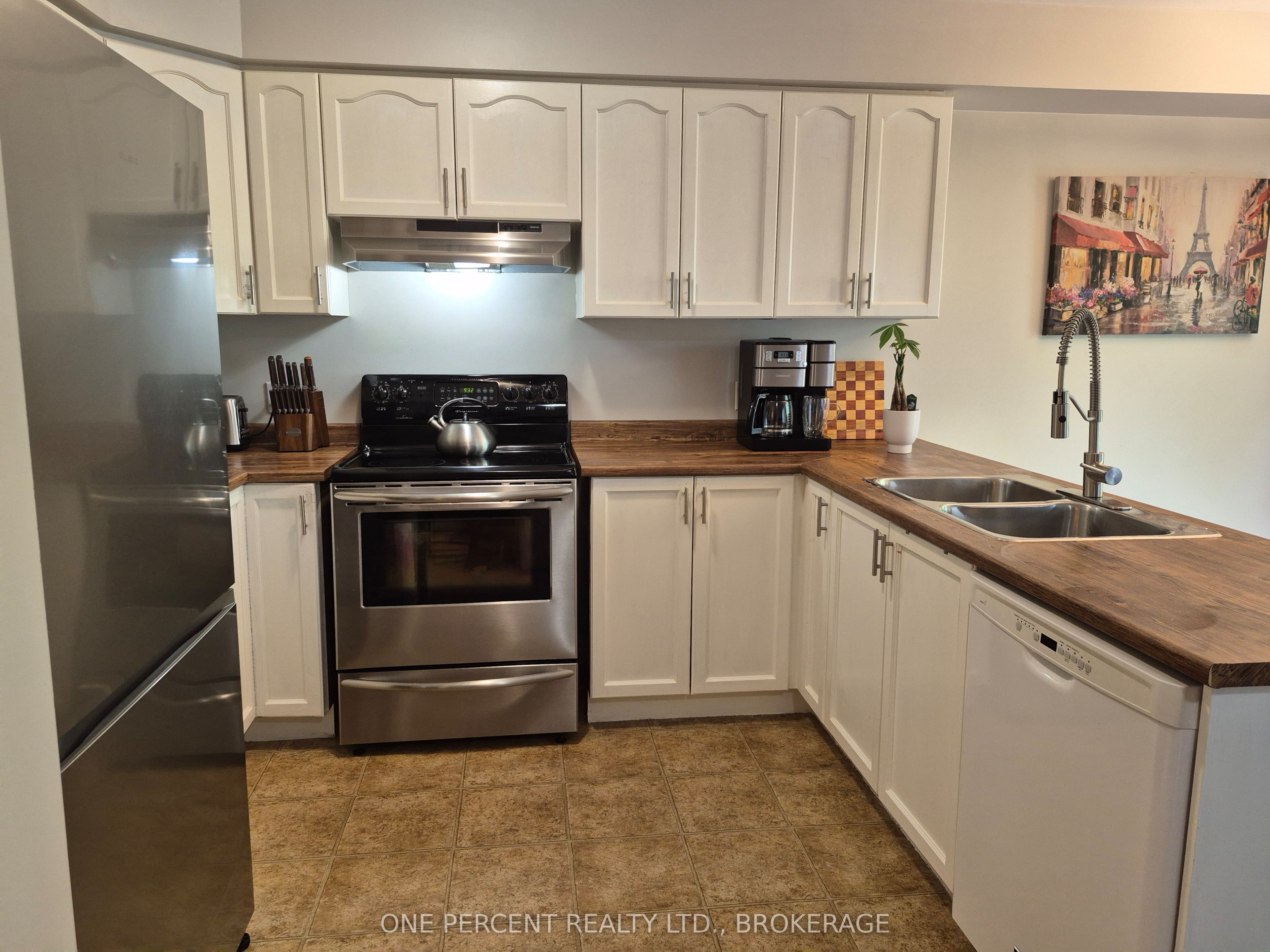 110 Fireside Court Property Photo 6