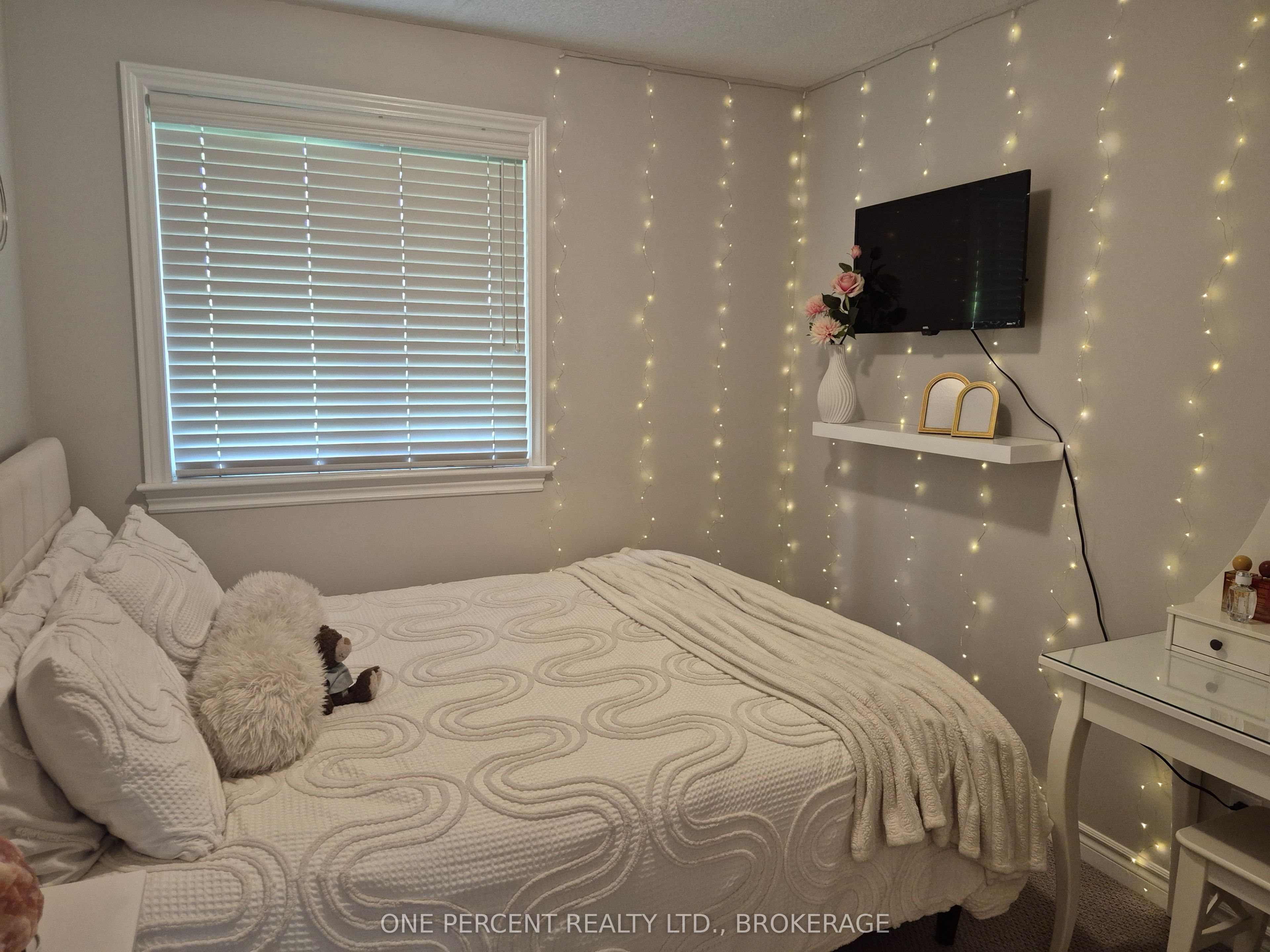 110 Fireside Court Property Photo 23