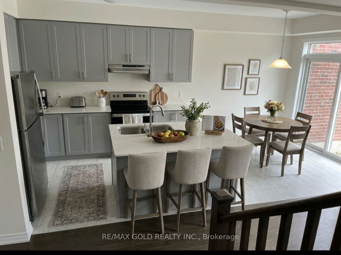 90 Grassbourne Avenue Property Photo 2
