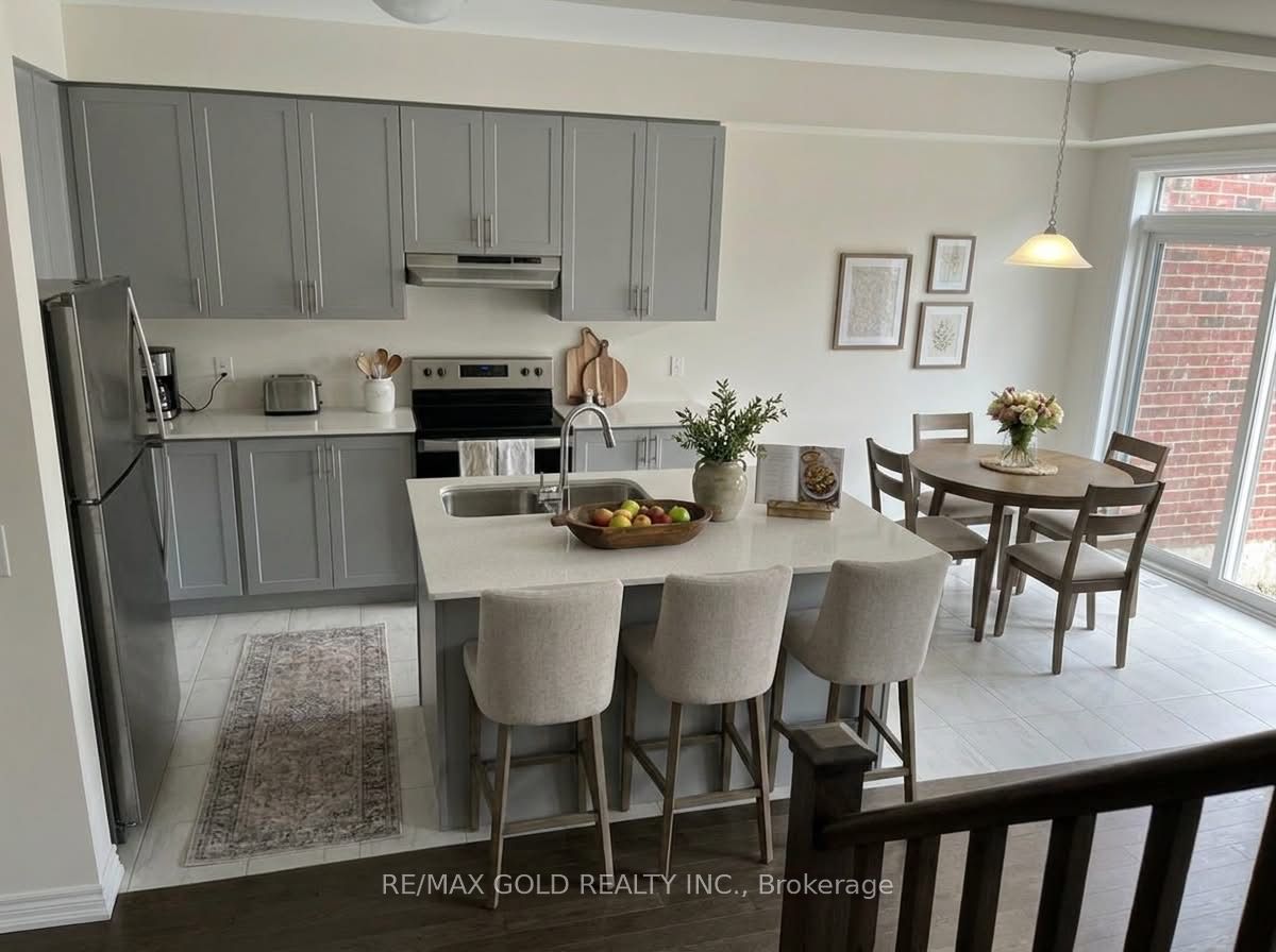 90 Grassbourne Avenue Property Photo 4