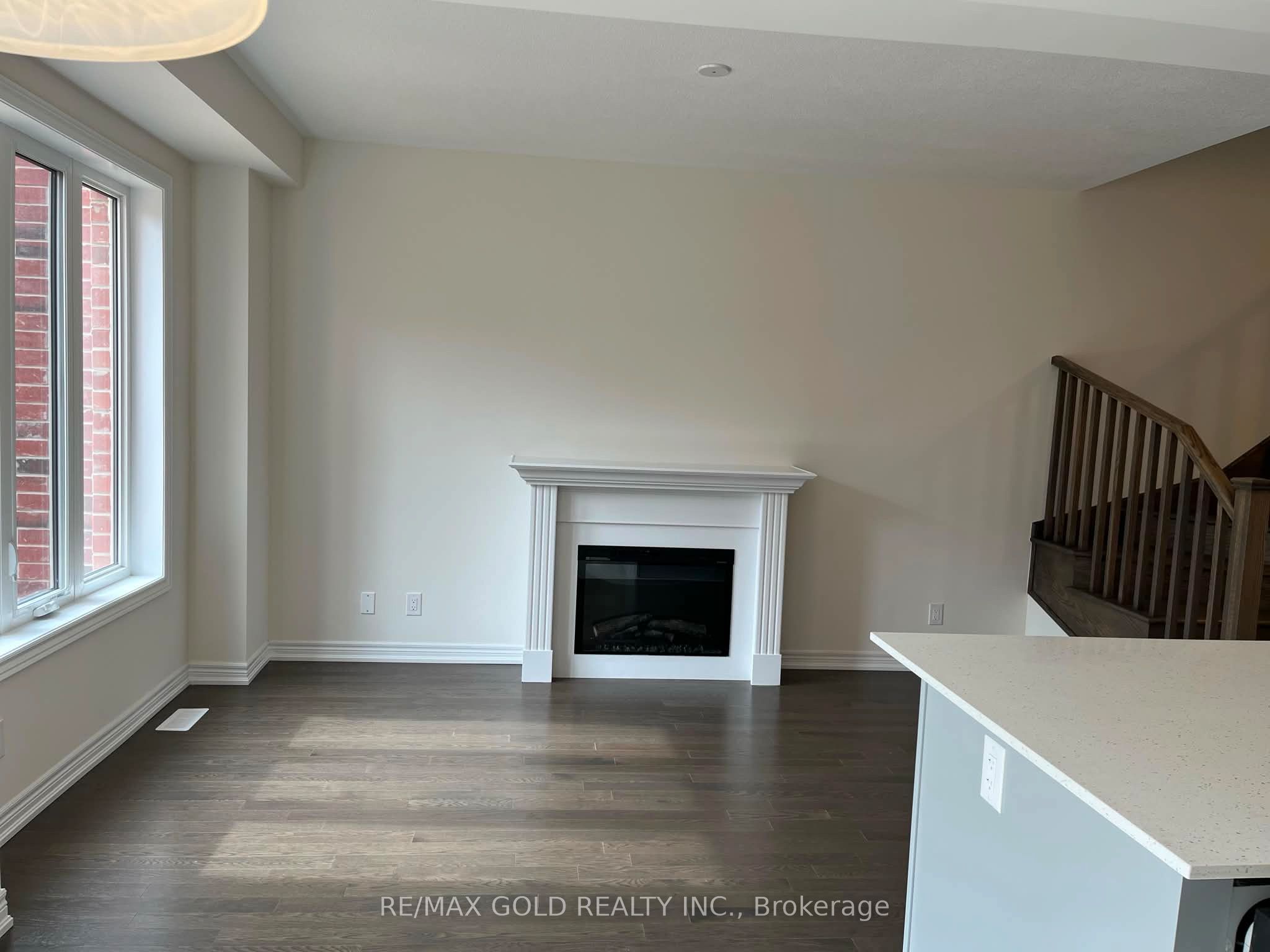90 Grassbourne Avenue Property Photo 9