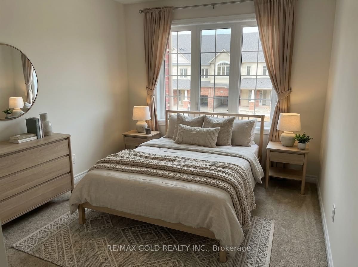 90 Grassbourne Avenue Property Photo 11