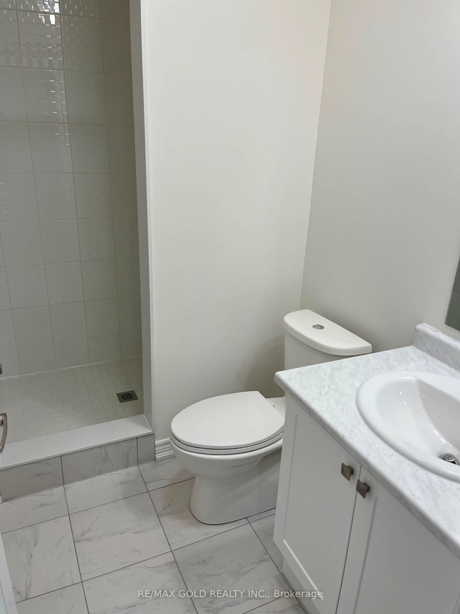 90 Grassbourne Avenue Property Photo 13