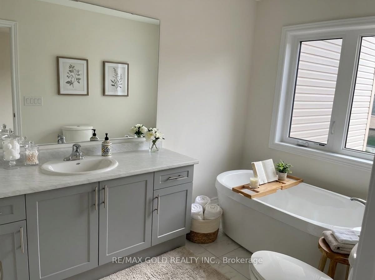 90 Grassbourne Avenue Property Photo 17