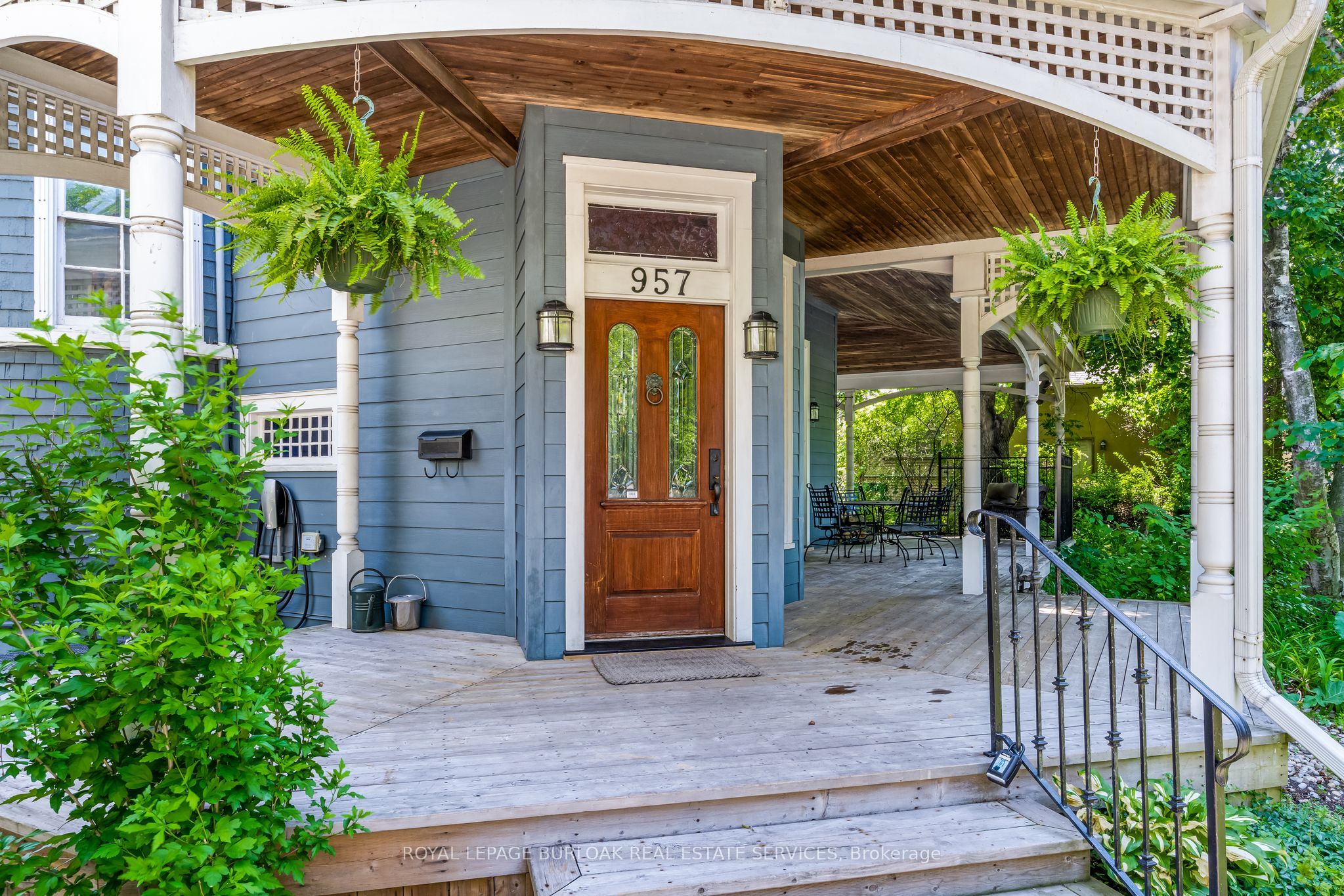 957 Beach Boulevard Property Photo 8