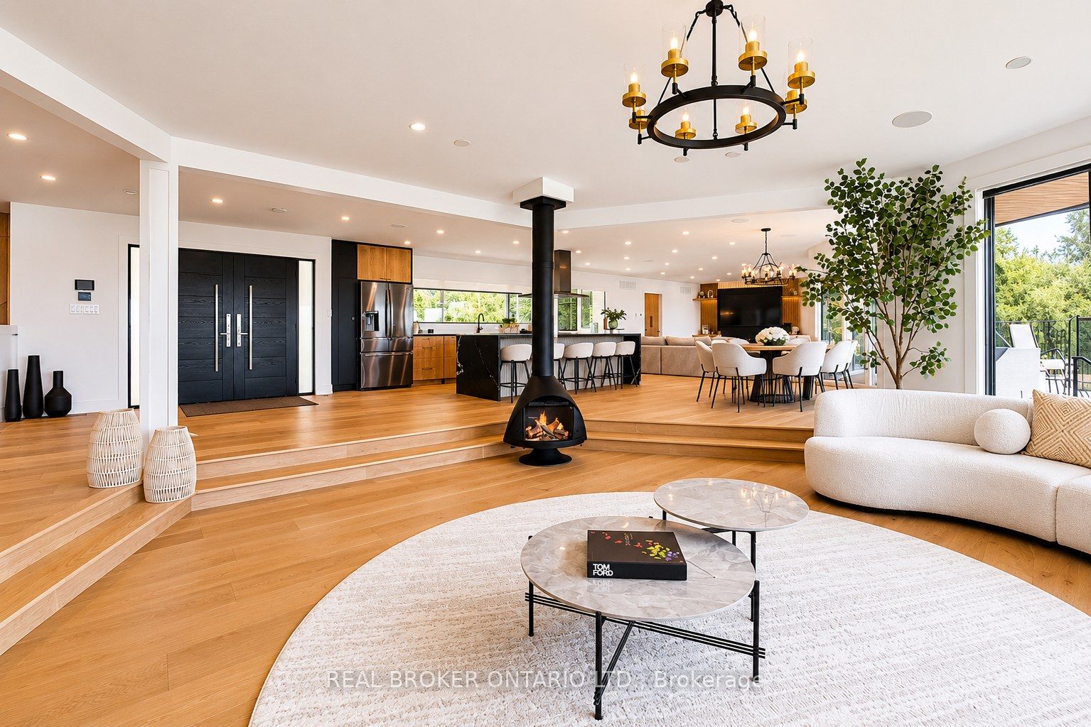 285 Balmy Beach Road Property Photo 6