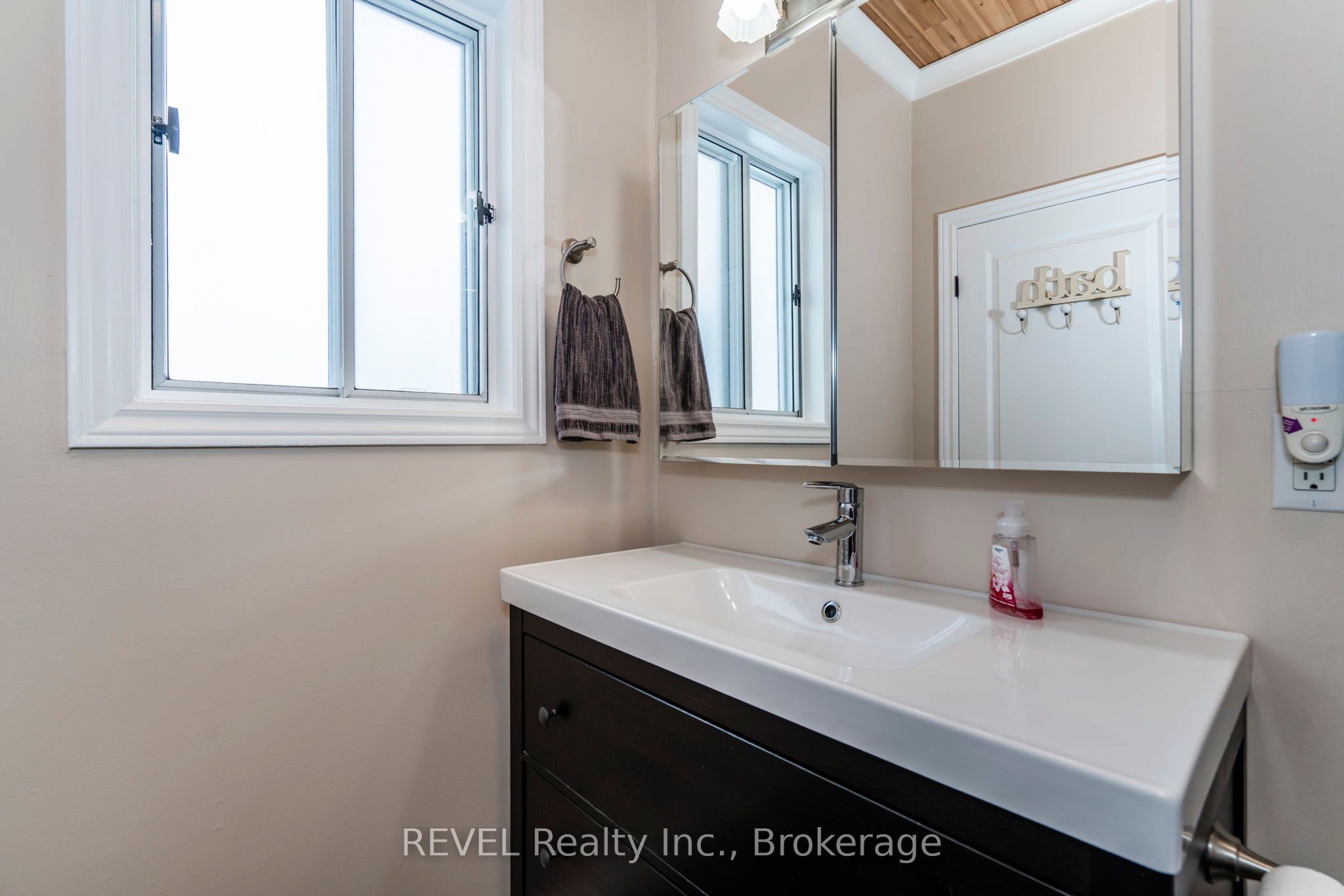 1006 River Street Property Photo 26