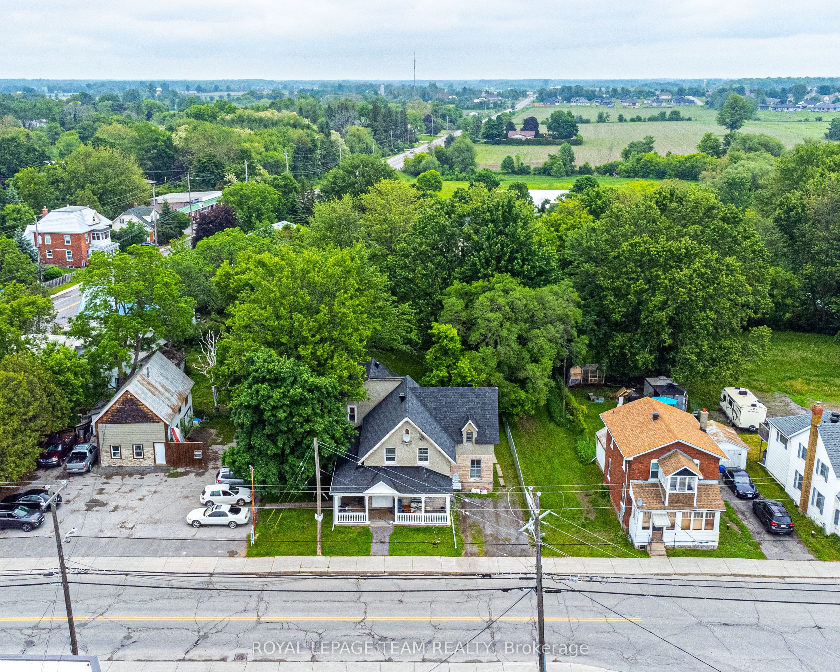 6607-6613 Fourth Line Road Property Photo 3