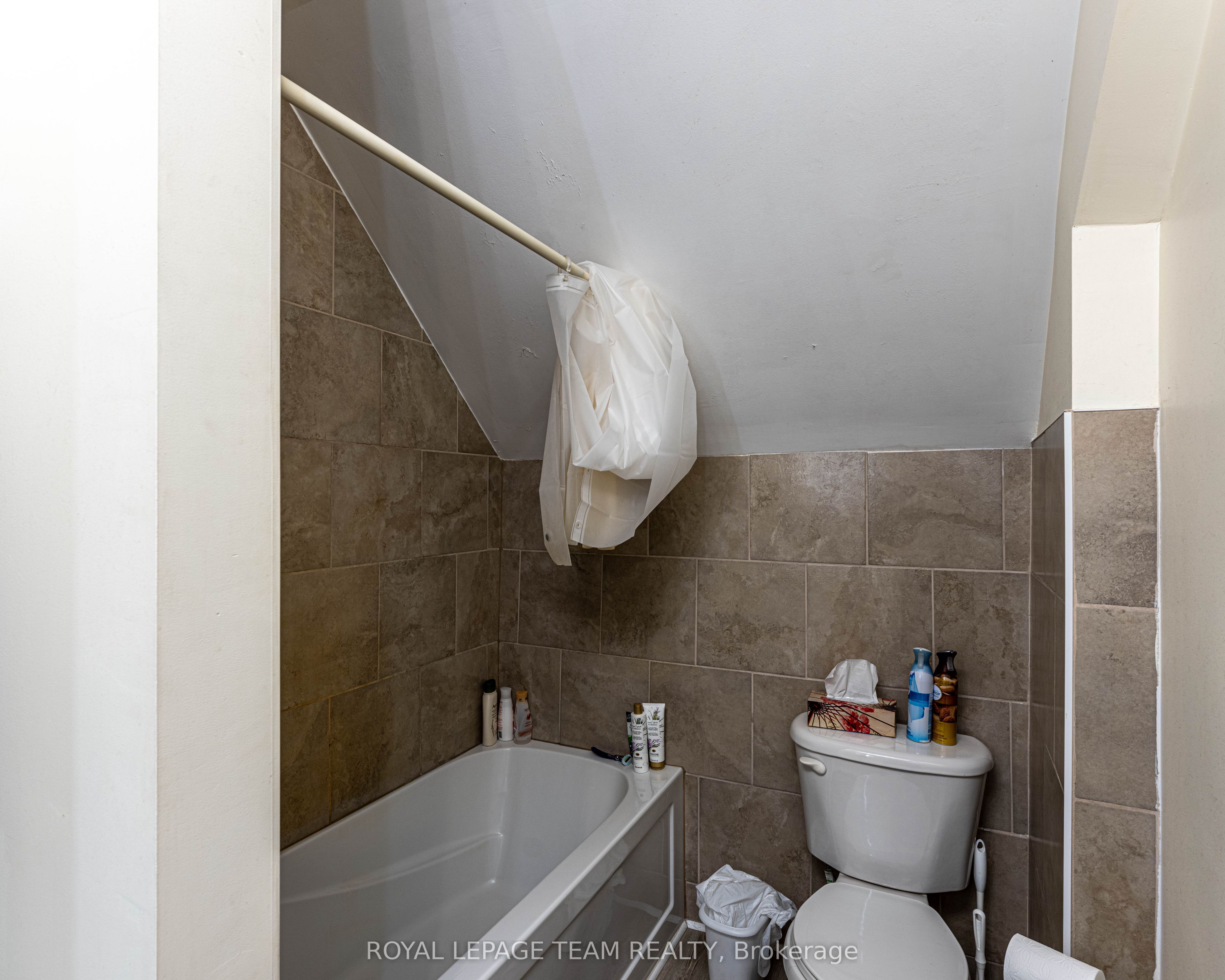 6607-6613 Fourth Line Road Property Photo 14