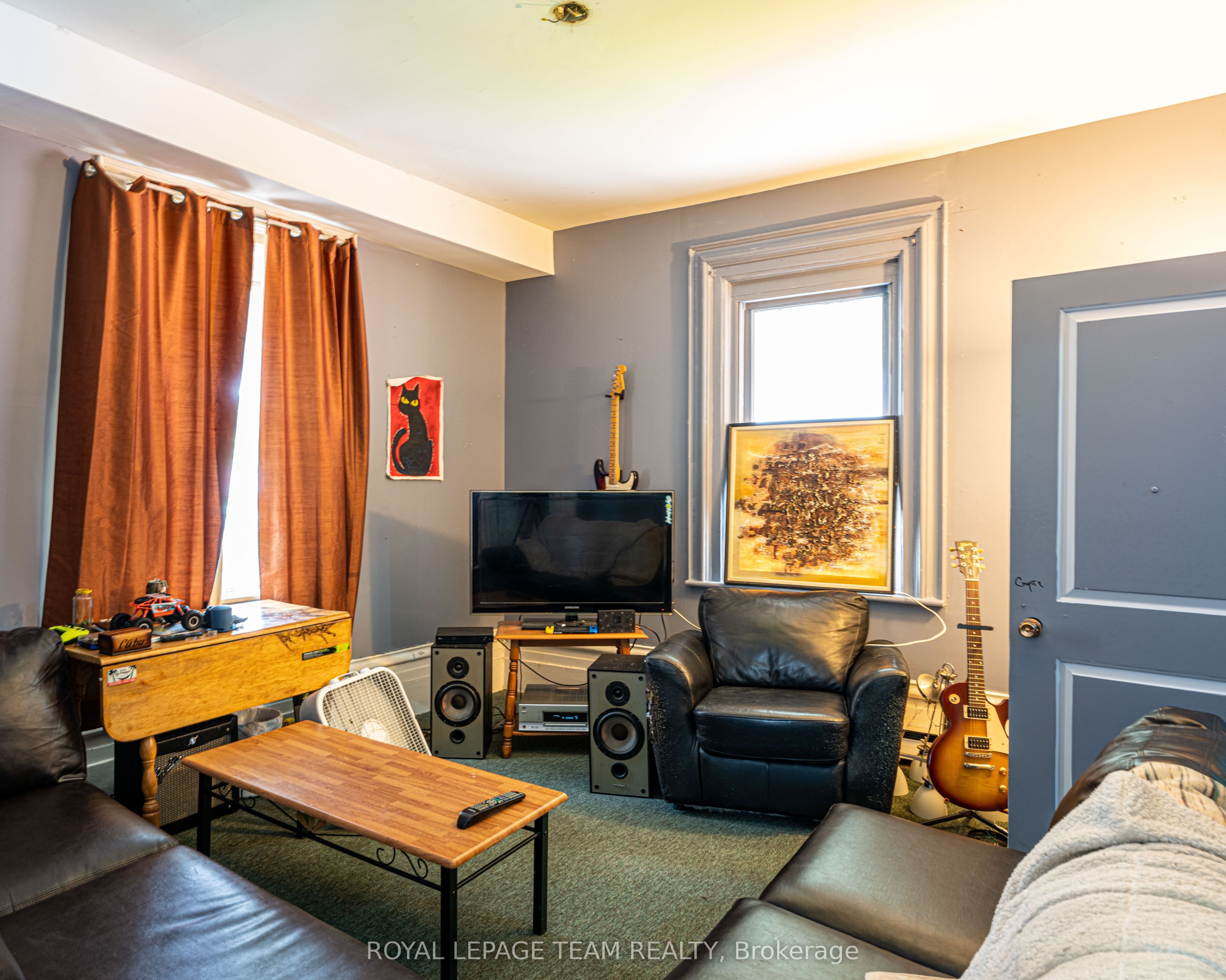 6607-6613 Fourth Line Road Property Photo 17