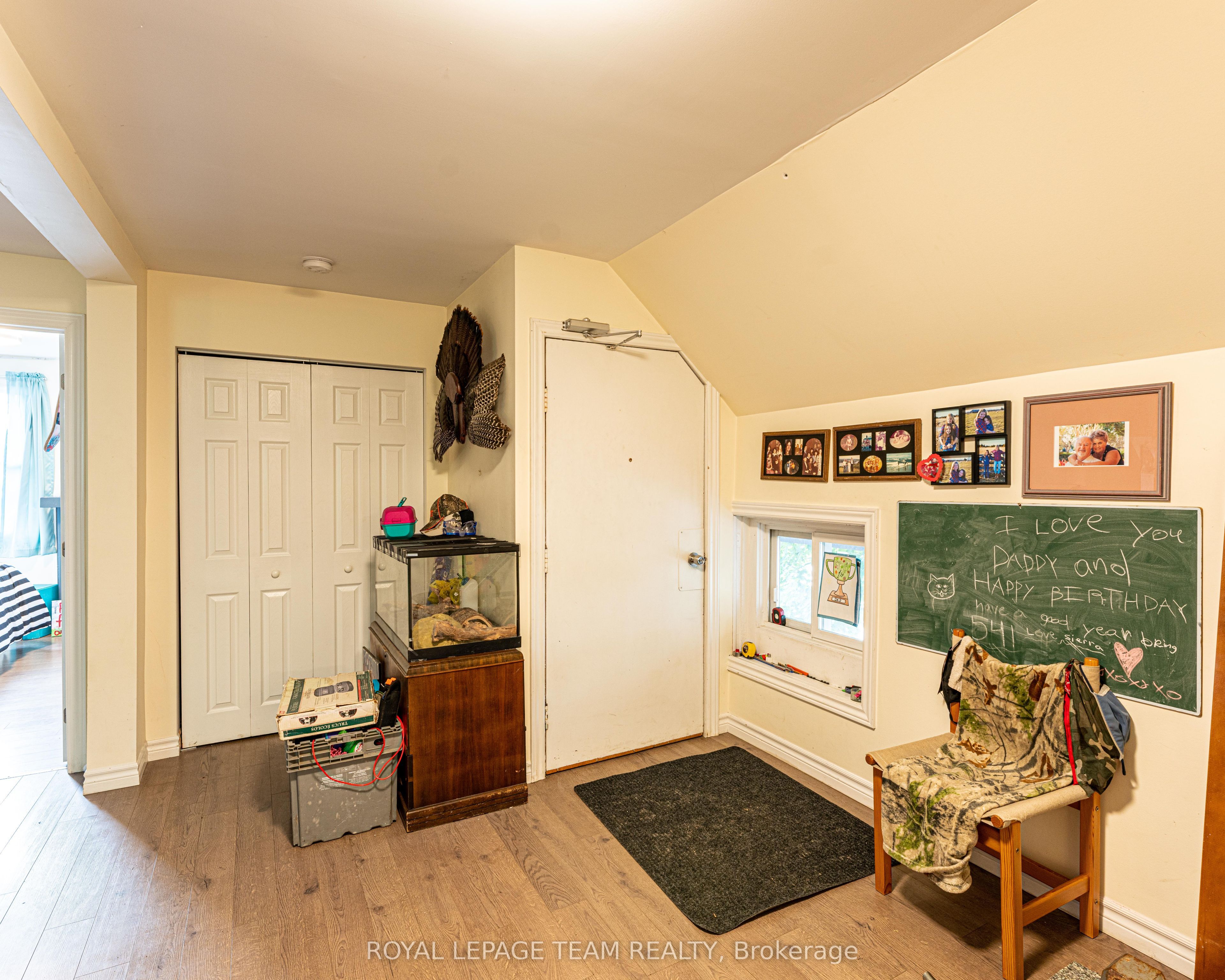 6607-6613 Fourth Line Road Property Photo 37