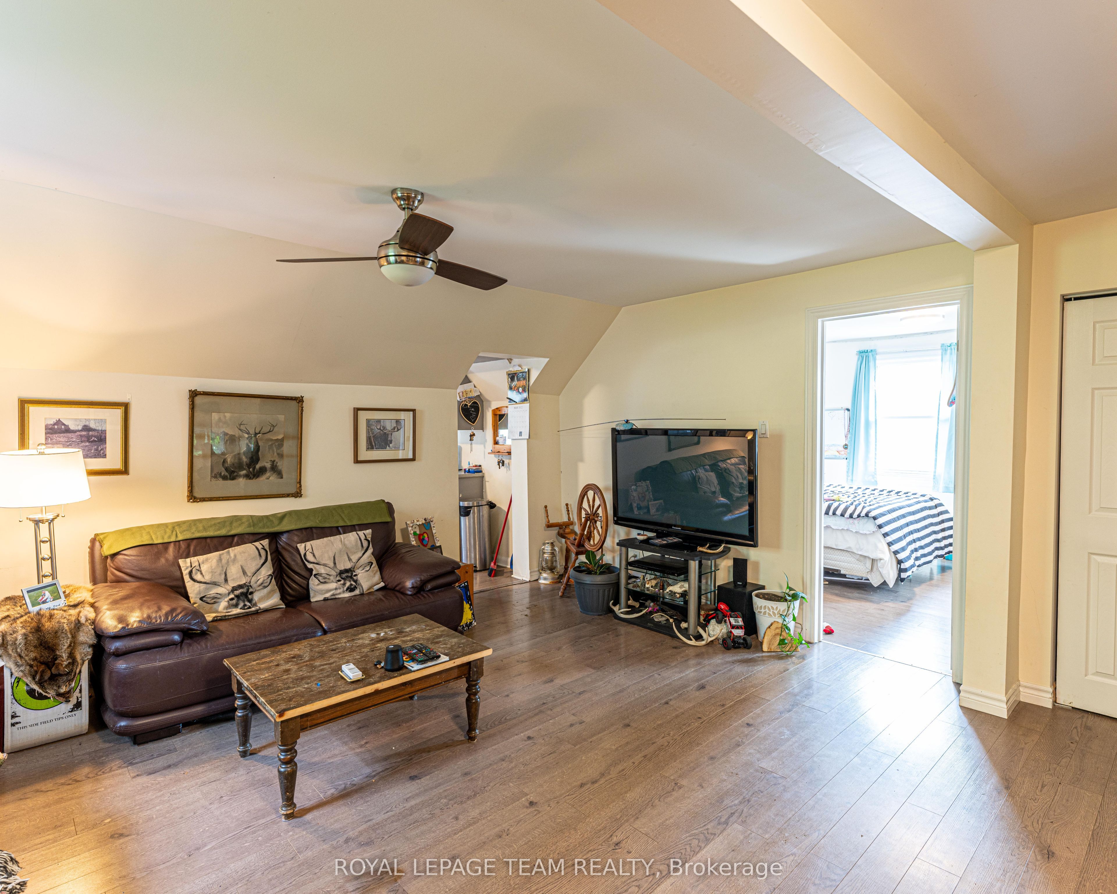6607-6613 Fourth Line Road Property Photo 38