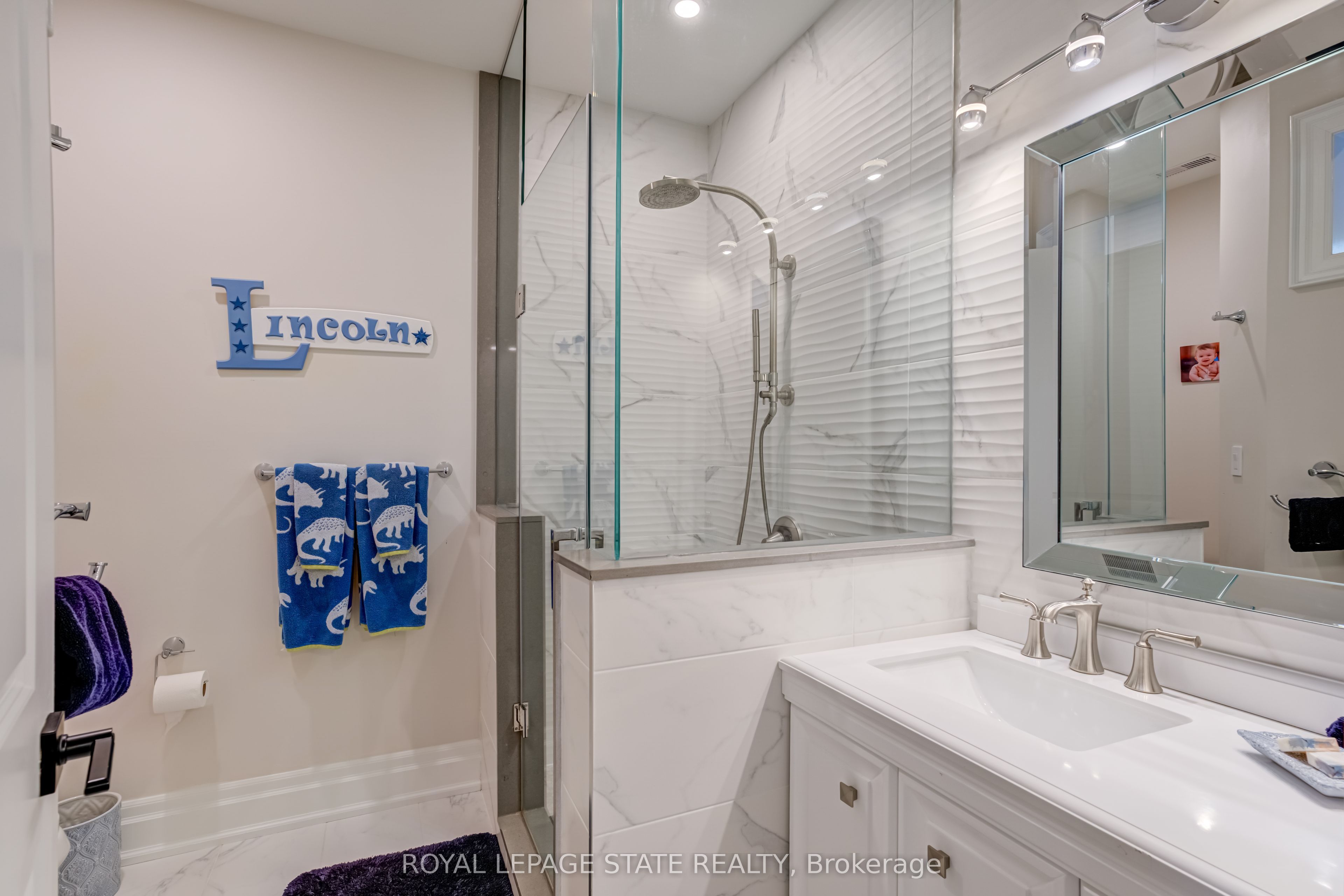 100 Seneca Drive Property Photo 29