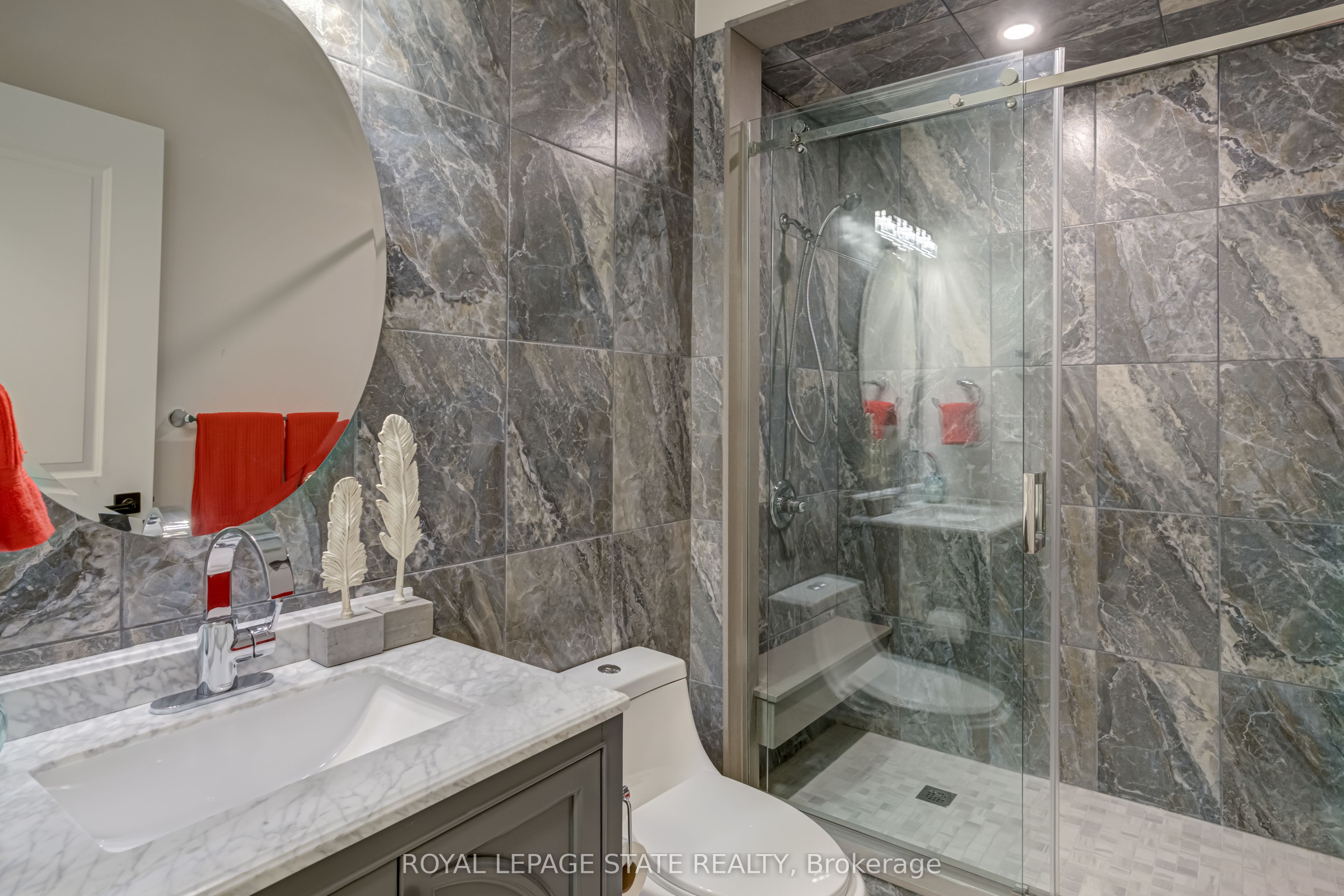 100 Seneca Drive Property Photo 36