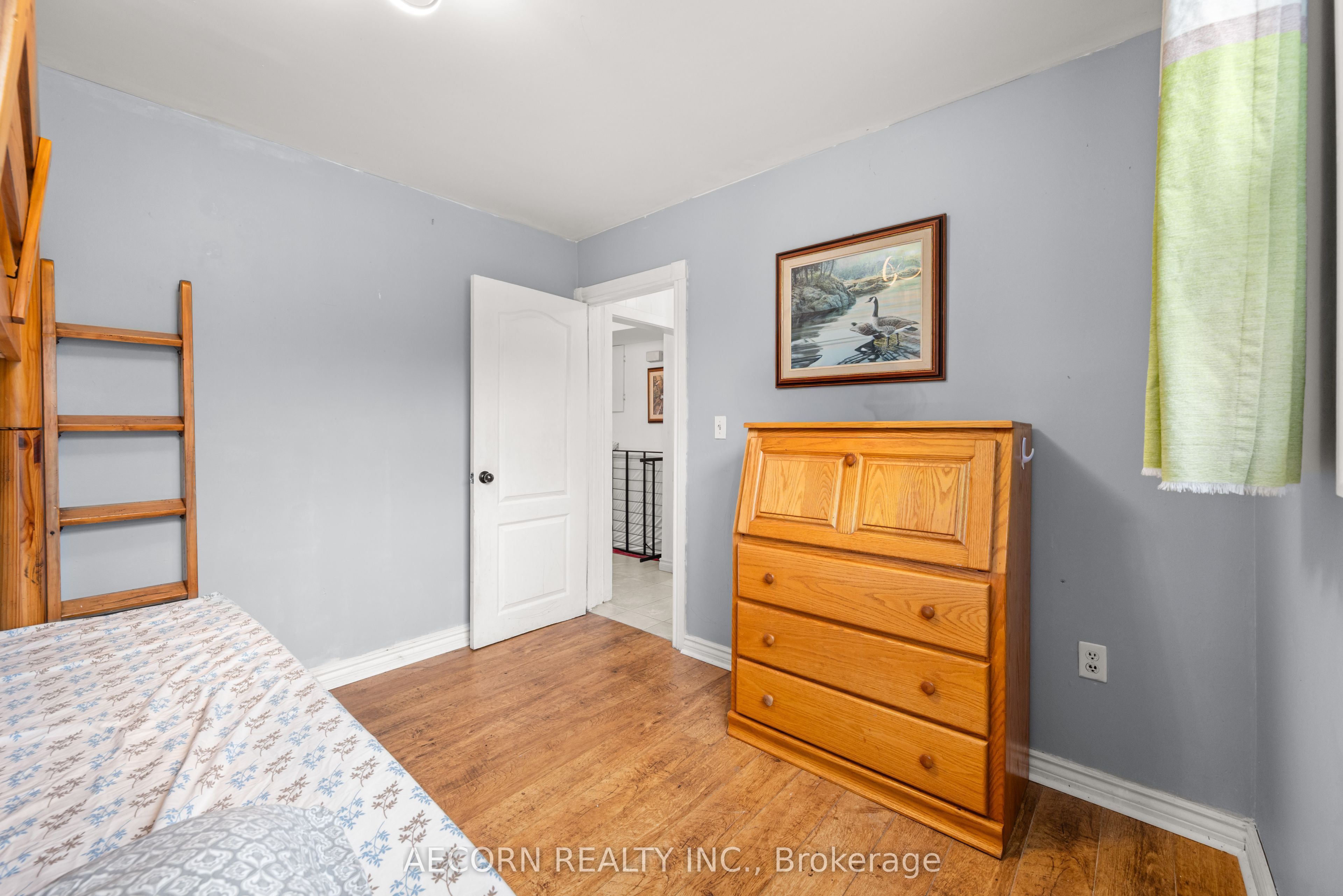10 Alexander Avenue Property Photo 23