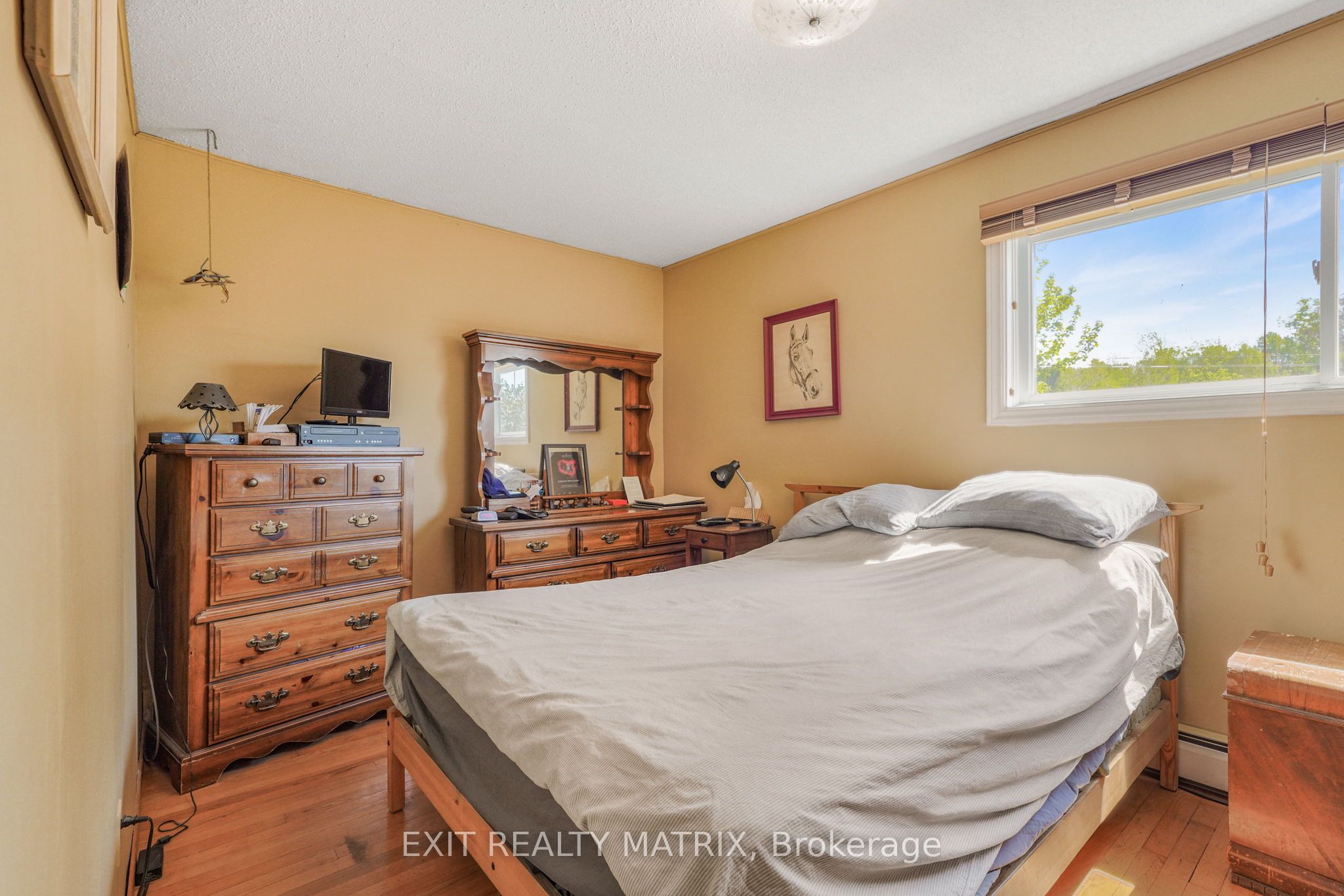 6416 Saumure Road Property Photo 13