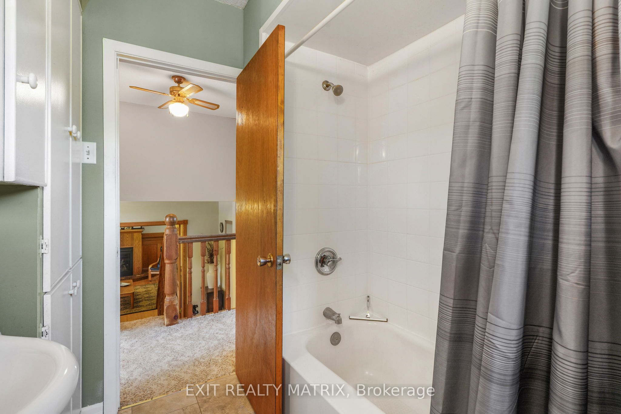 6416 Saumure Road Property Photo 16