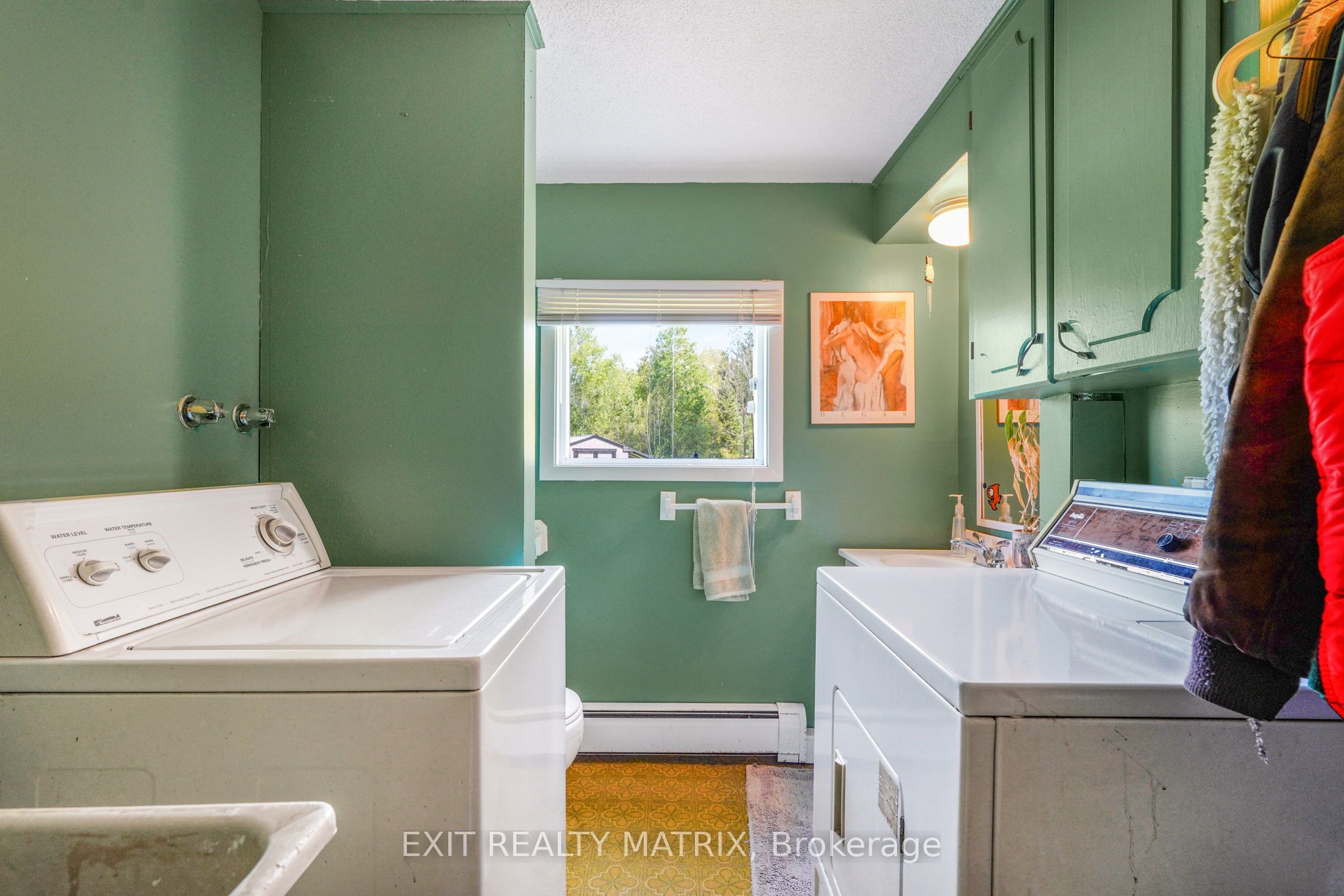 6416 Saumure Road Property Photo 19