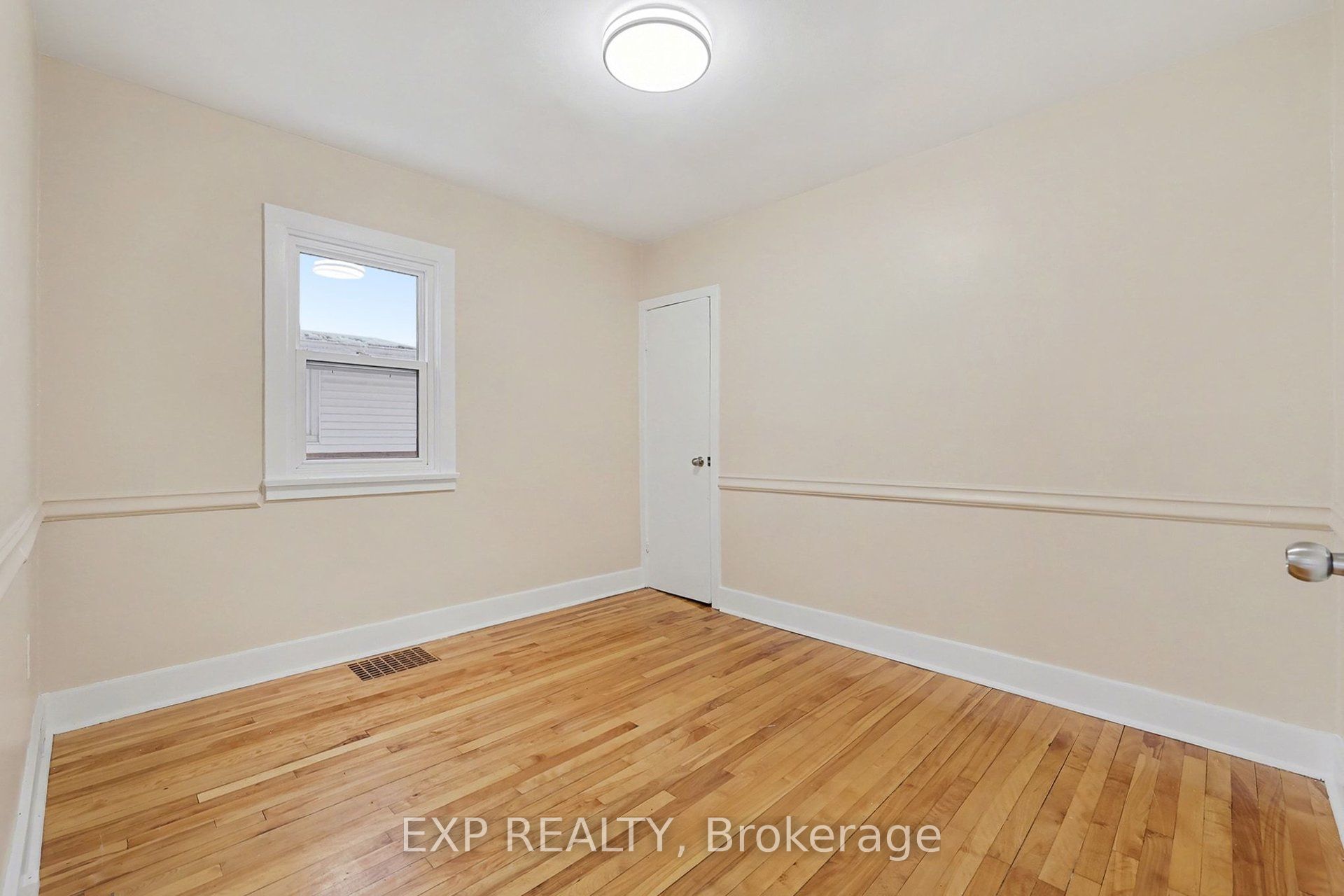 55 Spring Street Property Photo 35