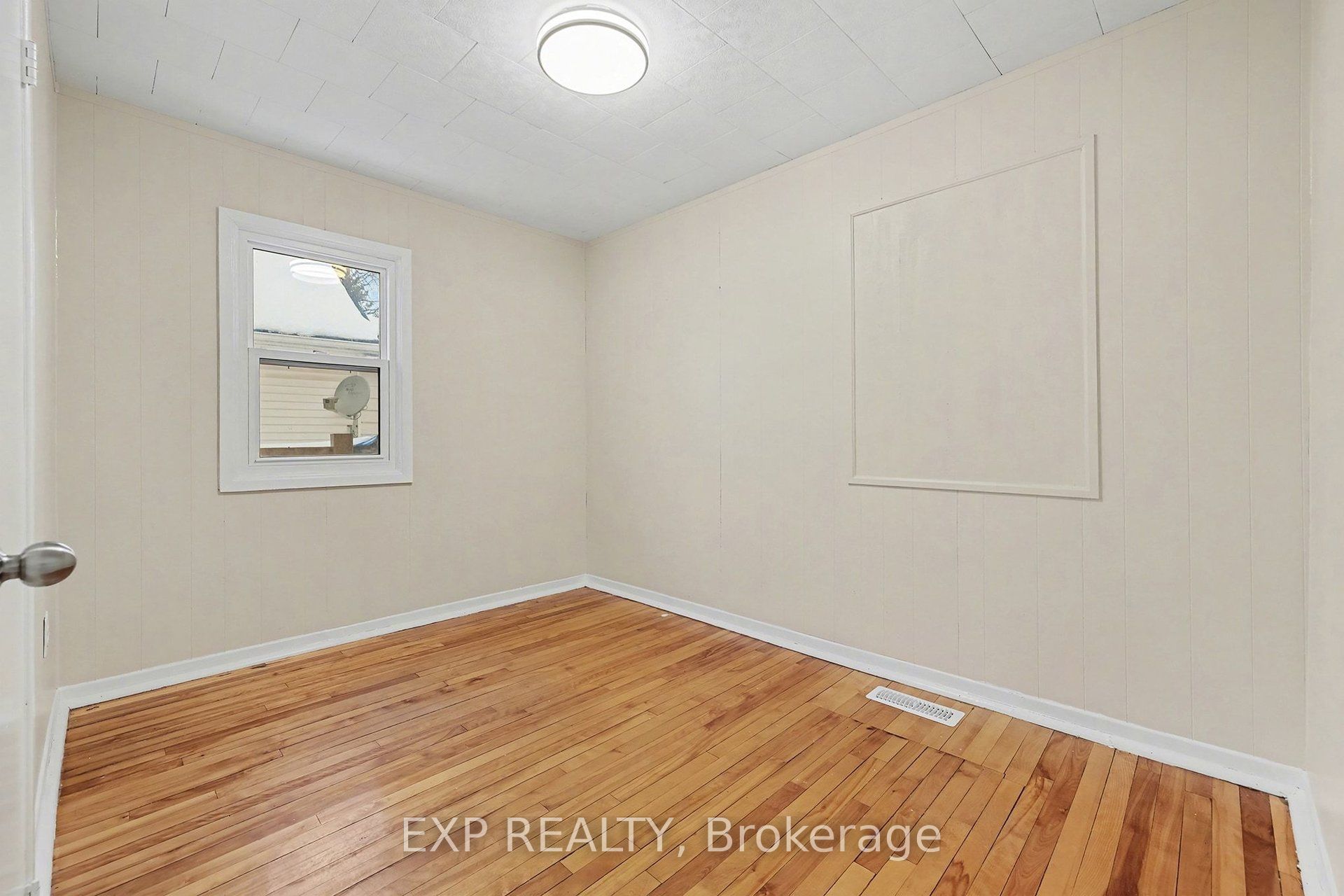 55 Spring Street Property Photo 38