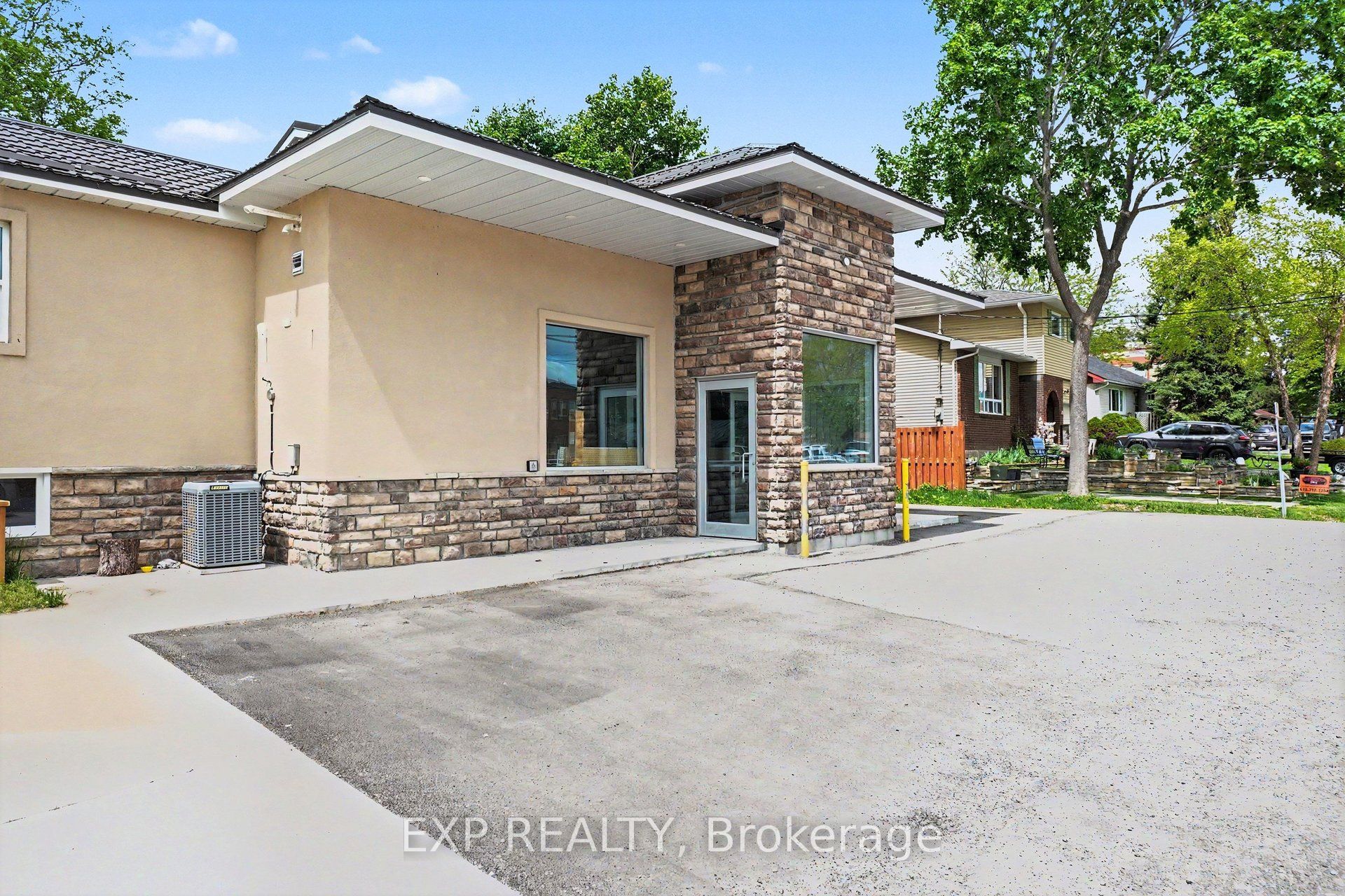 55 Spring Street Property Photo 4