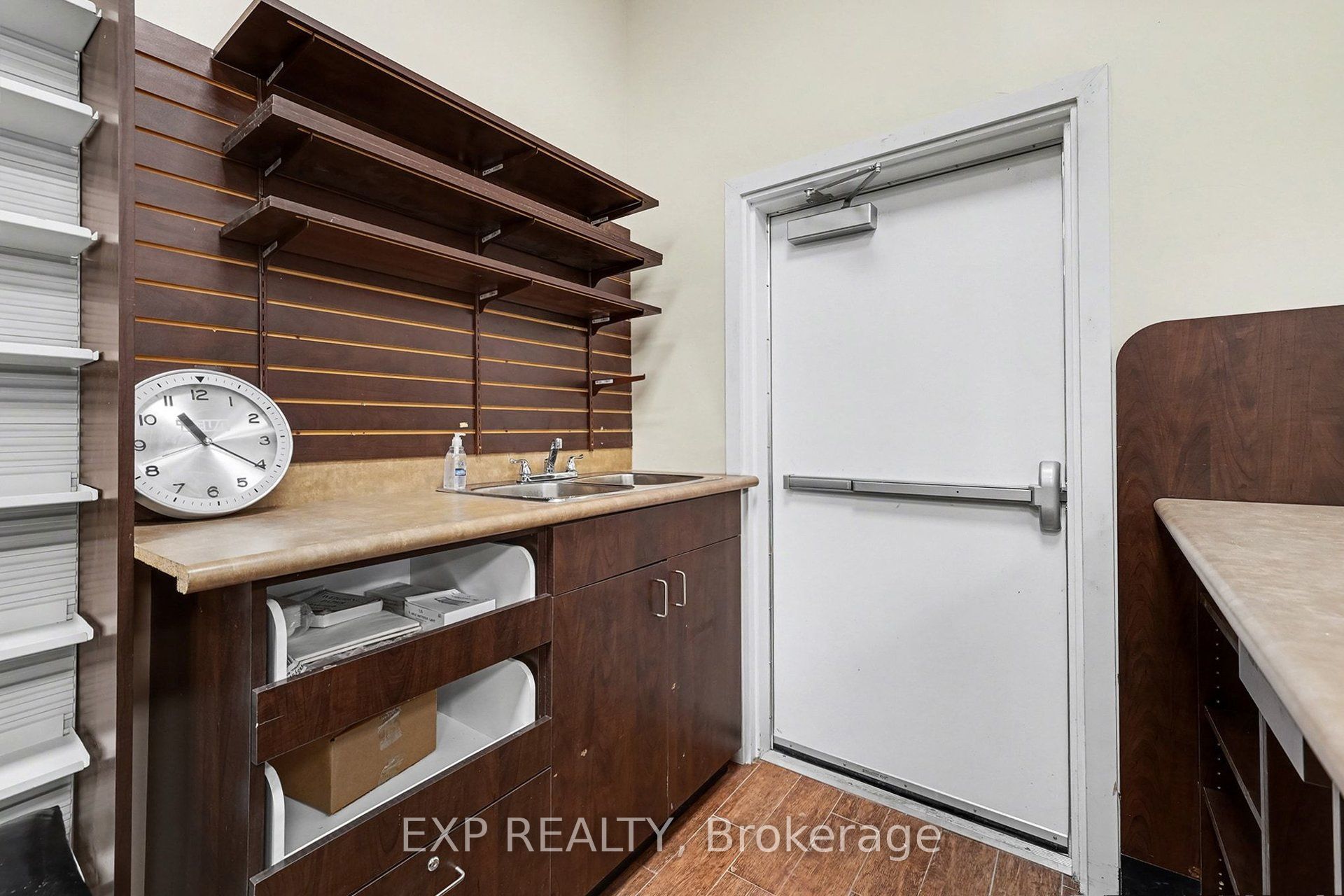 55 Spring Street Property Photo 23