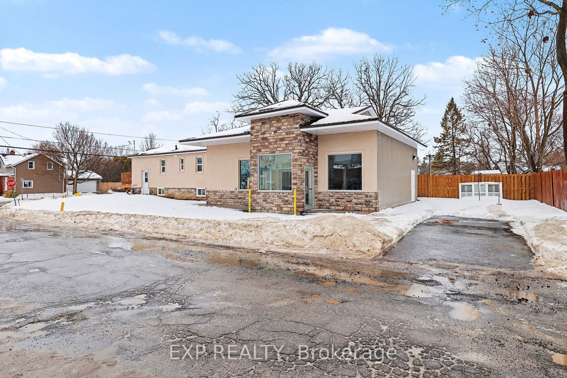 55 Spring Street Property Photo 25