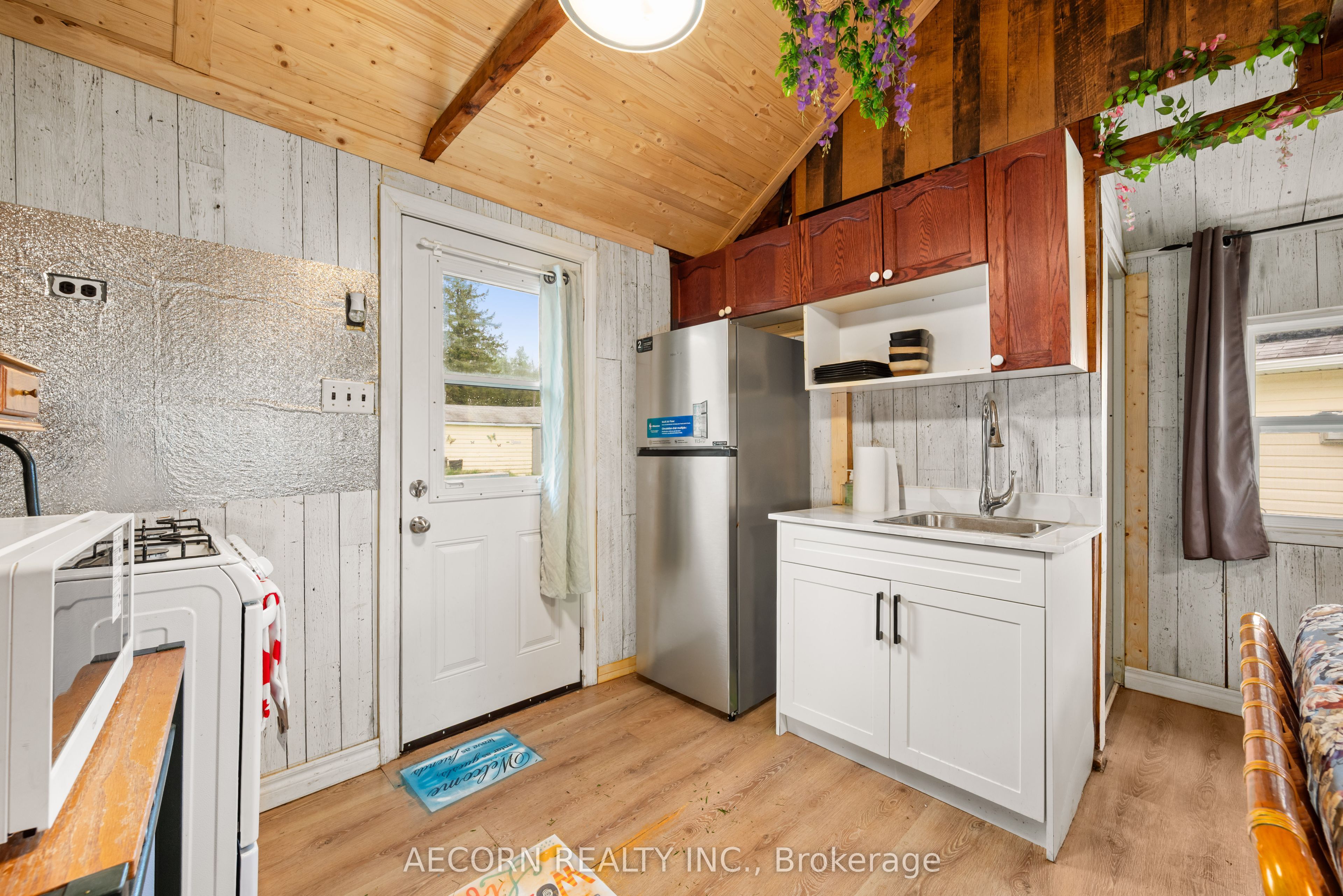 10 Alexander Avenue Property Photo 25