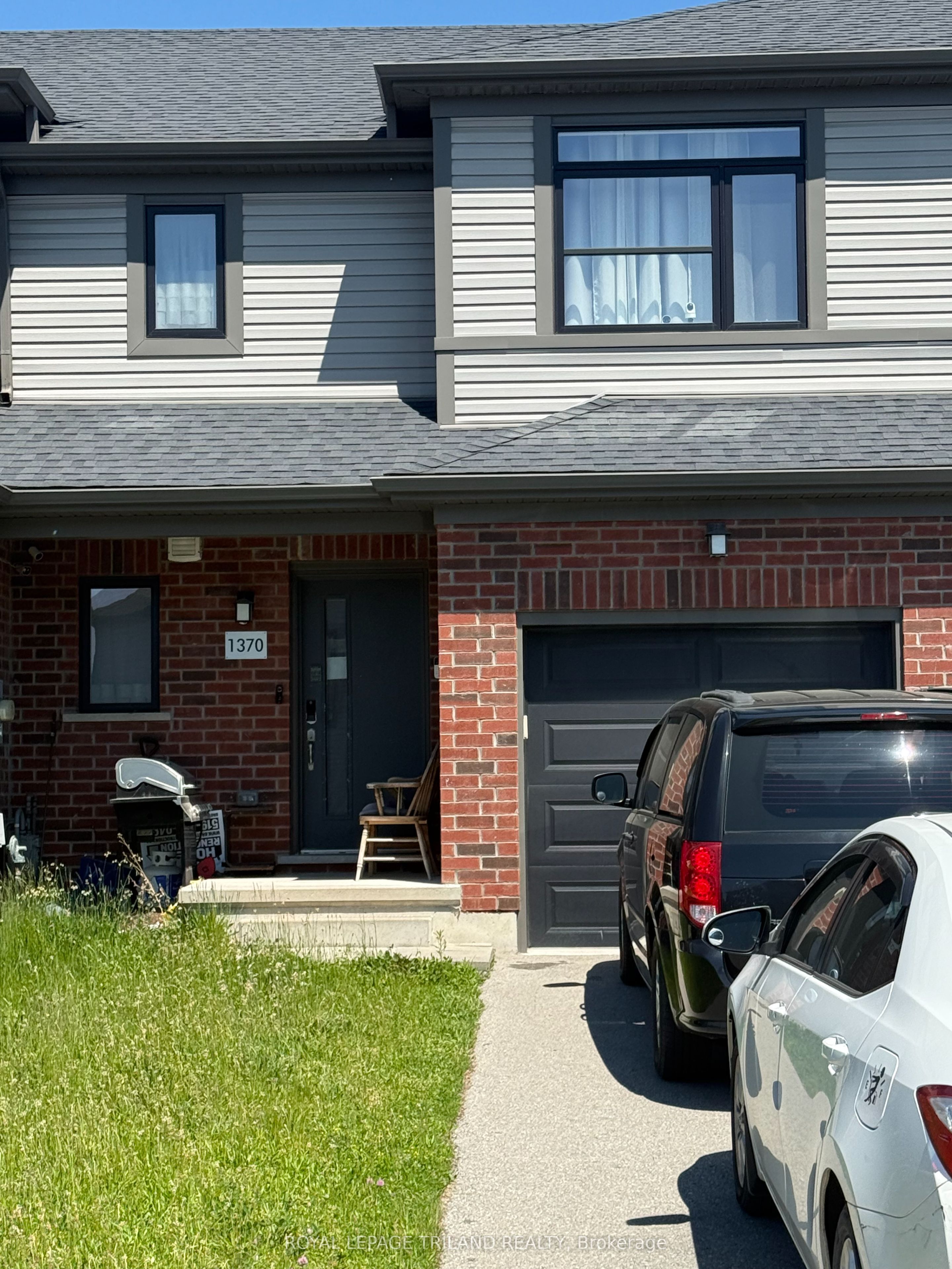 1370 Michael Circle Property Photo 1