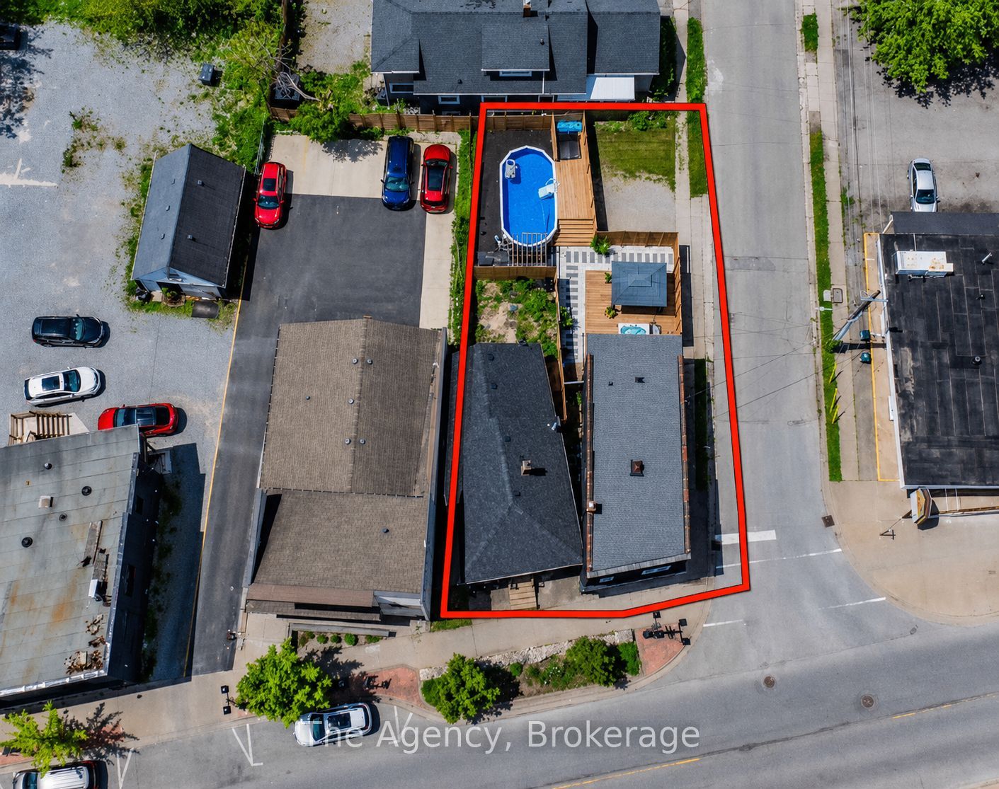 6043 Main Street Property Photo 2