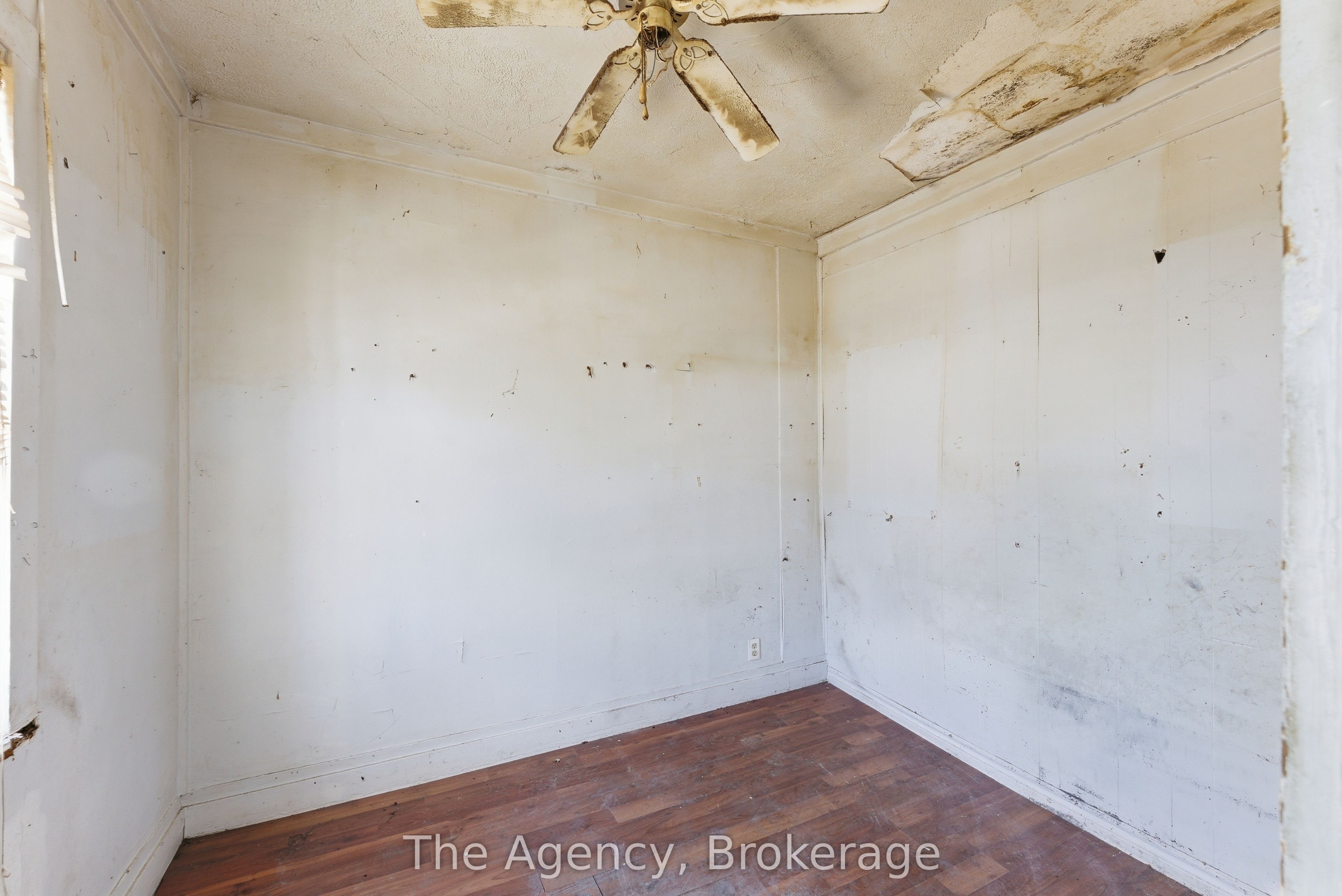 6043 Main Street Property Photo 35