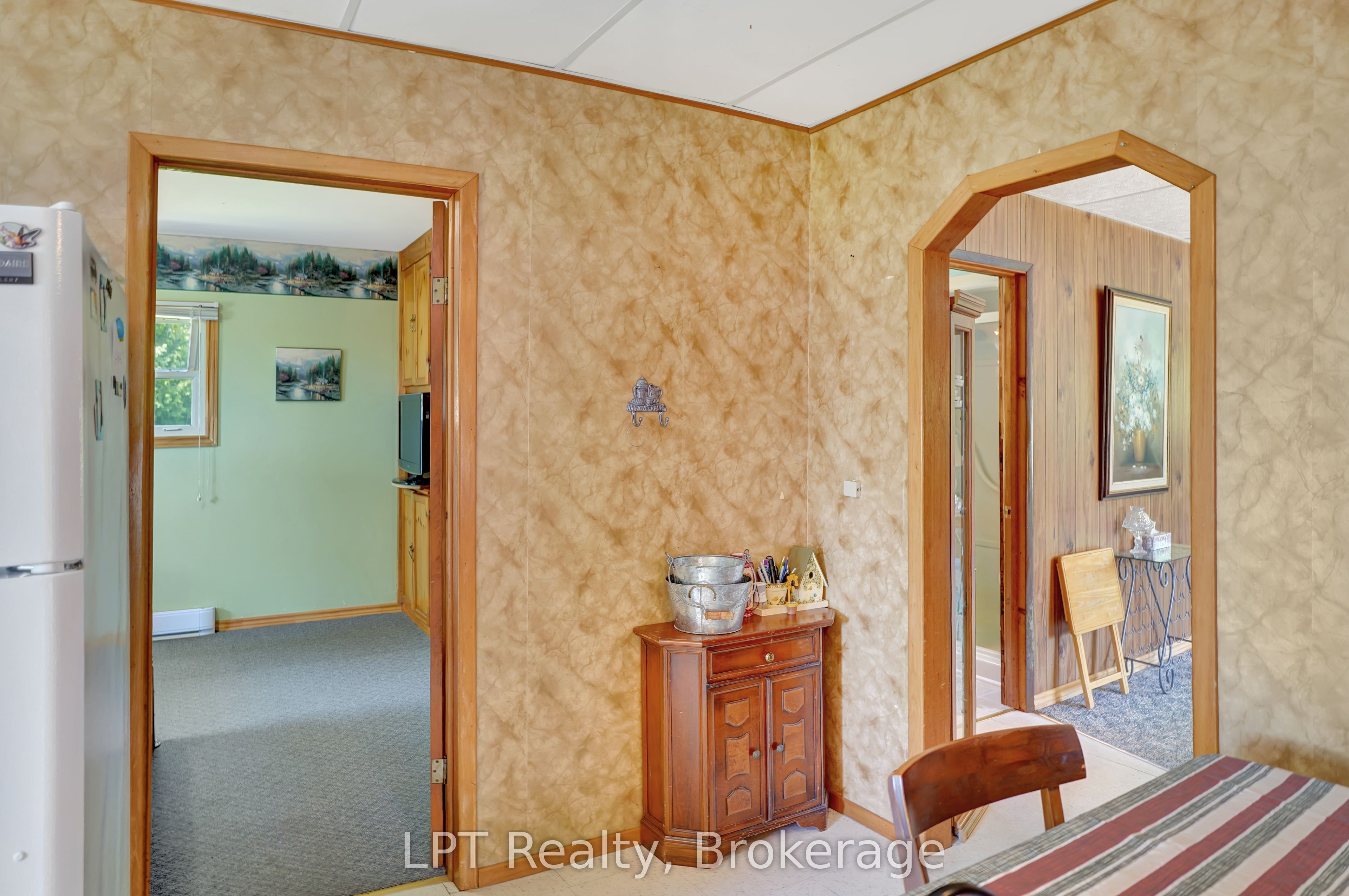 621 Huron Road Property Photo 16