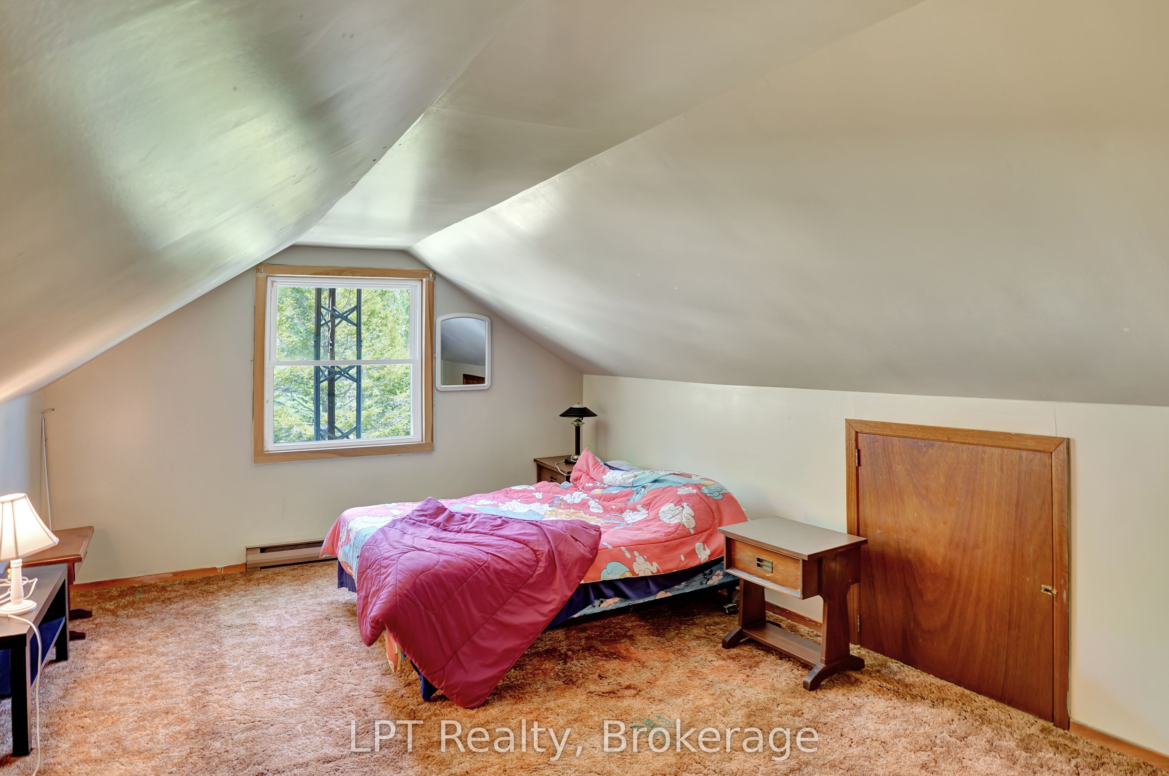 621 Huron Road Property Photo 27