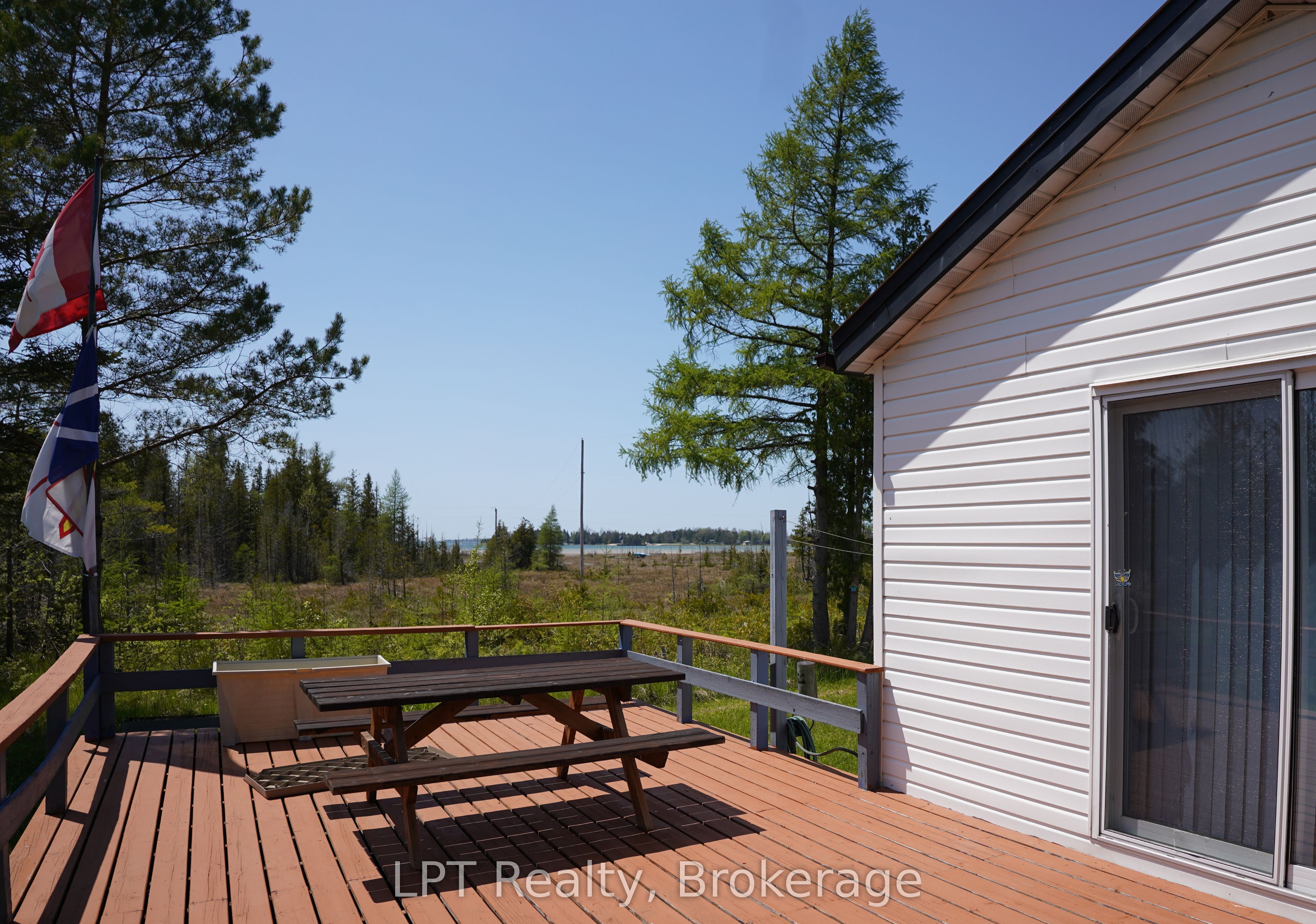 621 Huron Road Property Photo 30